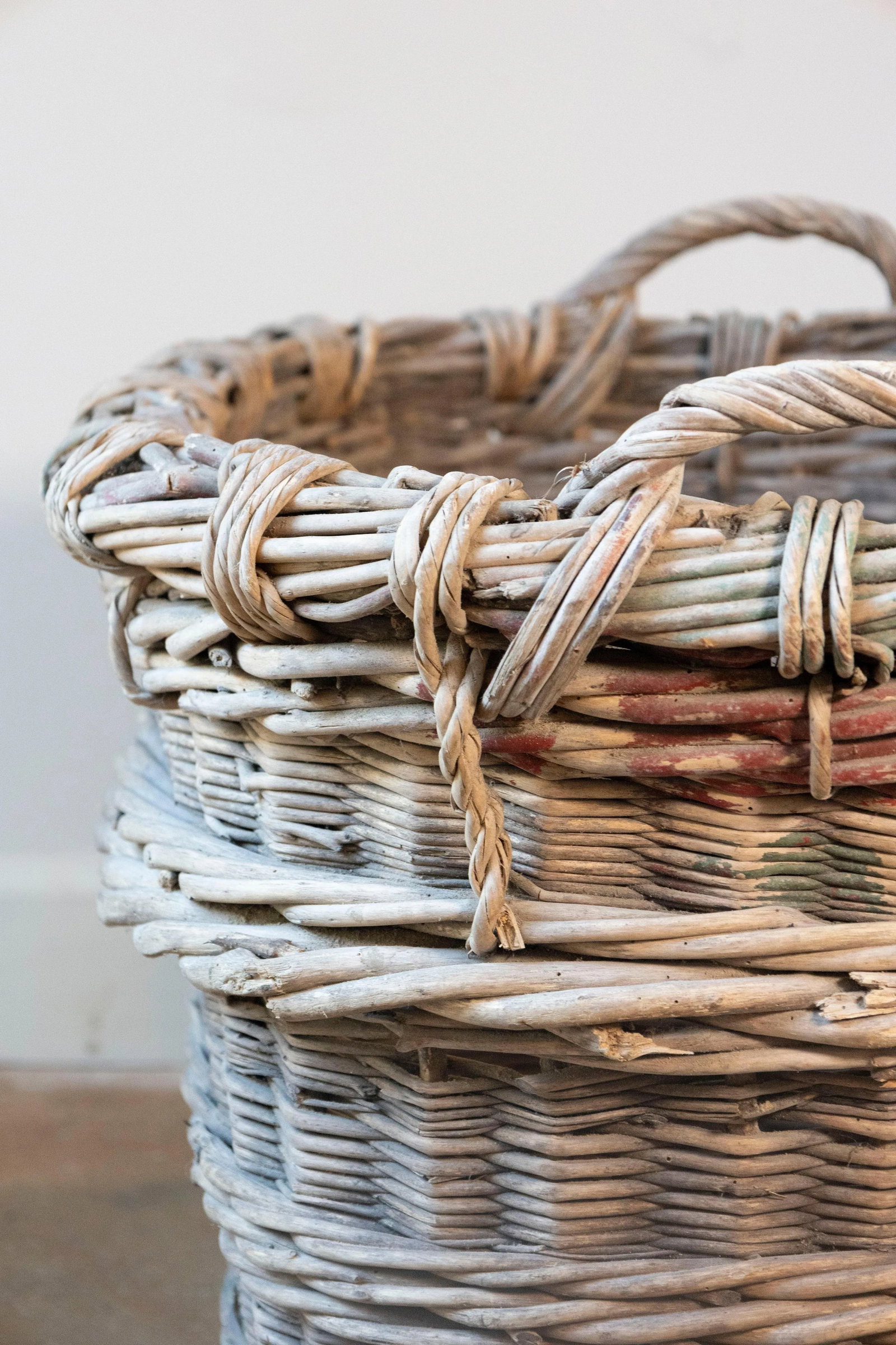 Early 20th Century French Wicker Grape Harvesting Basket - 7