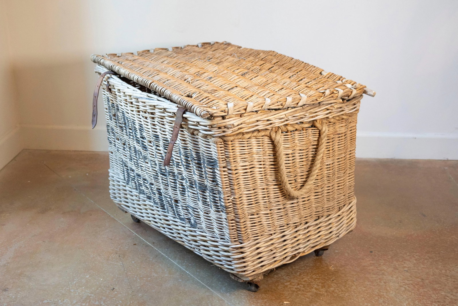 Early 20th Century English Wicker Laundry Basket on Wheels with Stenciled Labeli - 4