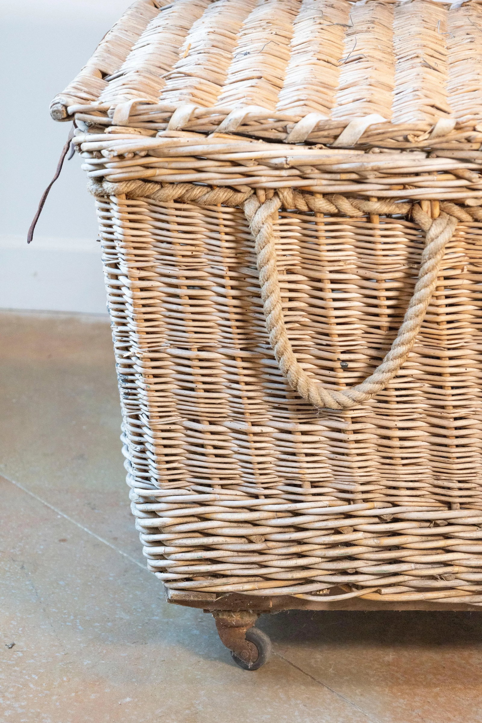 Early 20th Century English Wicker Laundry Basket on Wheels with Stenciled Labeli - 6