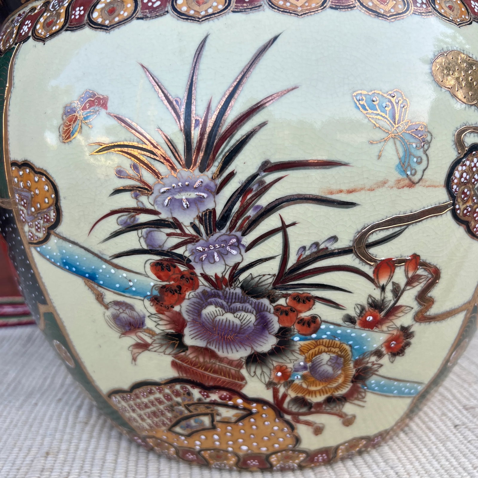 Vintage Chinese Porcelain Jardiniere Planter, Circa 1970's - 2
