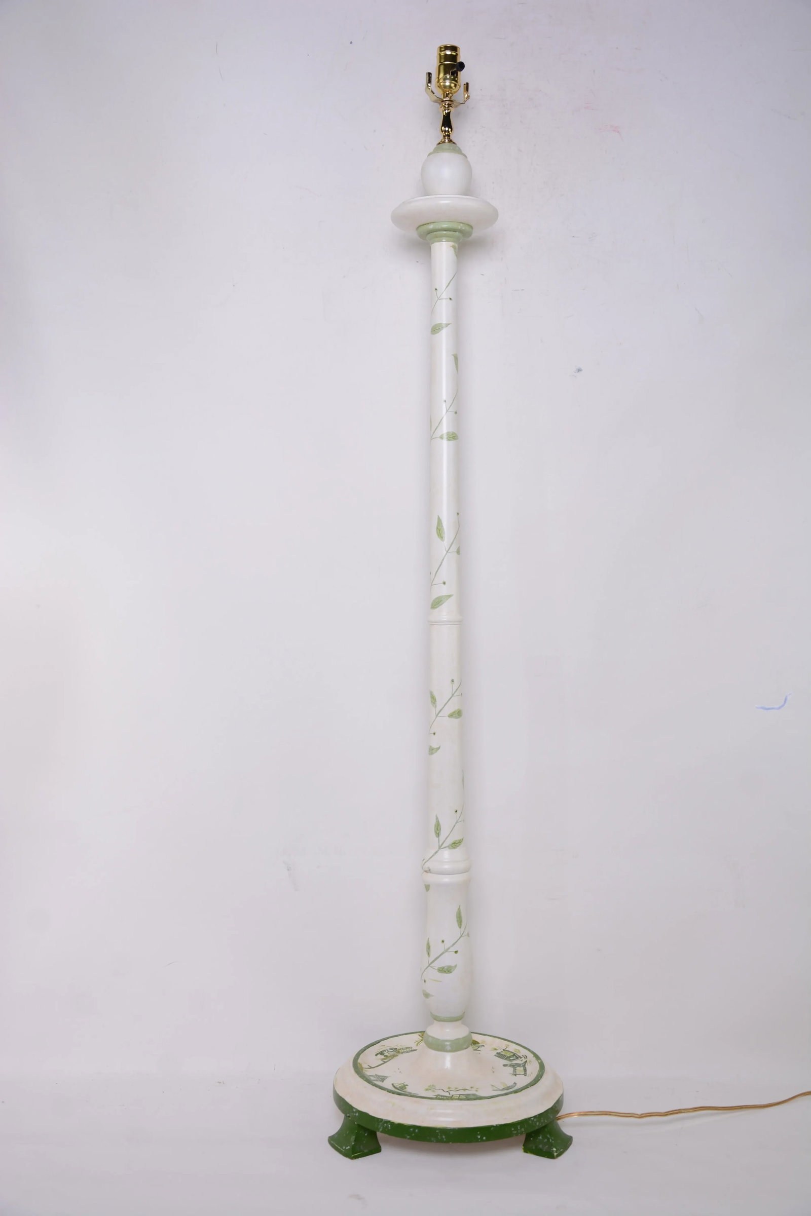 Vintage White Column Wood Hand-Painted Green Chinoiseries Floor Lamp - 2
