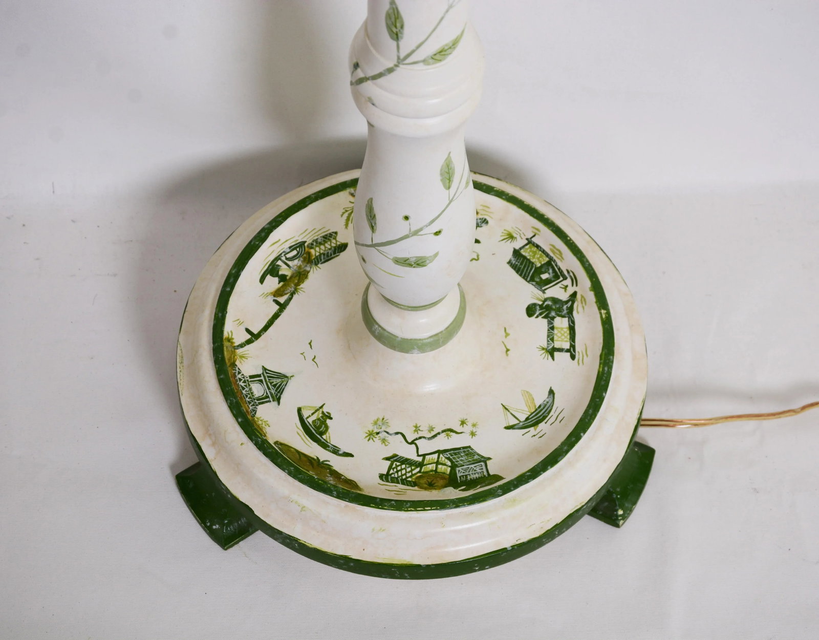 Vintage White Column Wood Hand-Painted Green Chinoiseries Floor Lamp - 5
