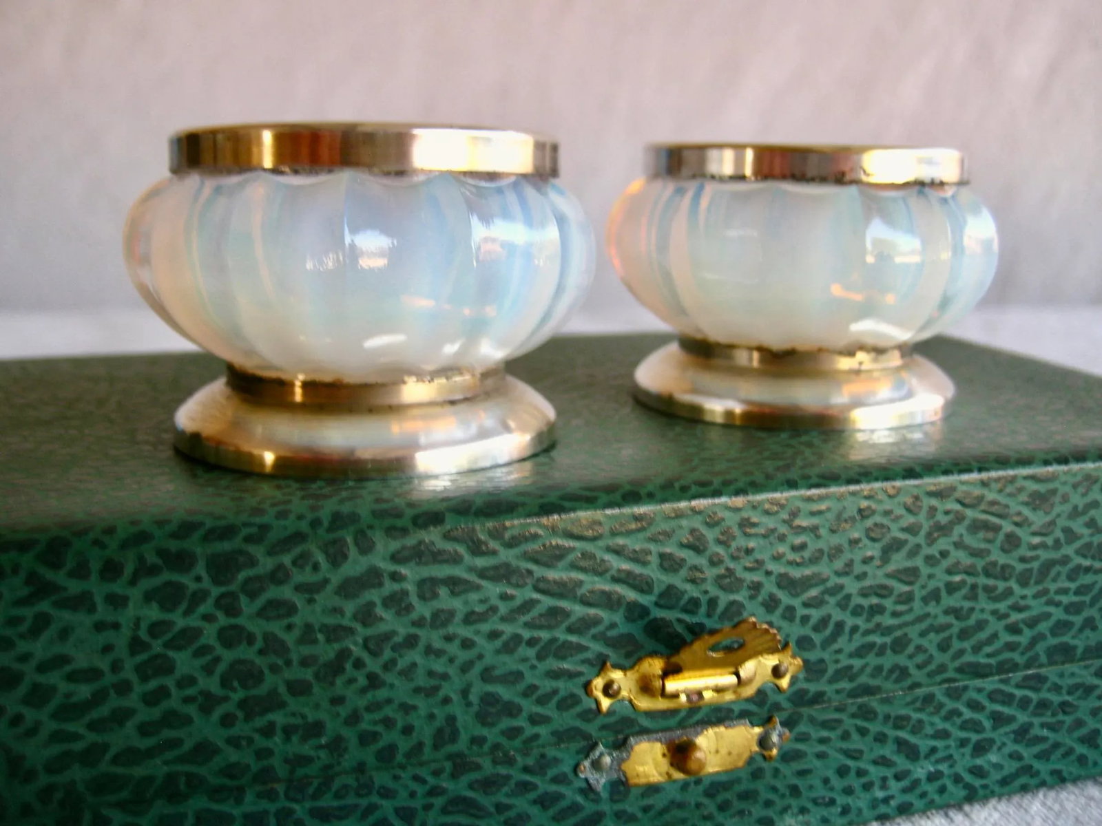 1930s French Art Deco Sabino Style Opulent Salt and Pepper Set in Original Box - 3