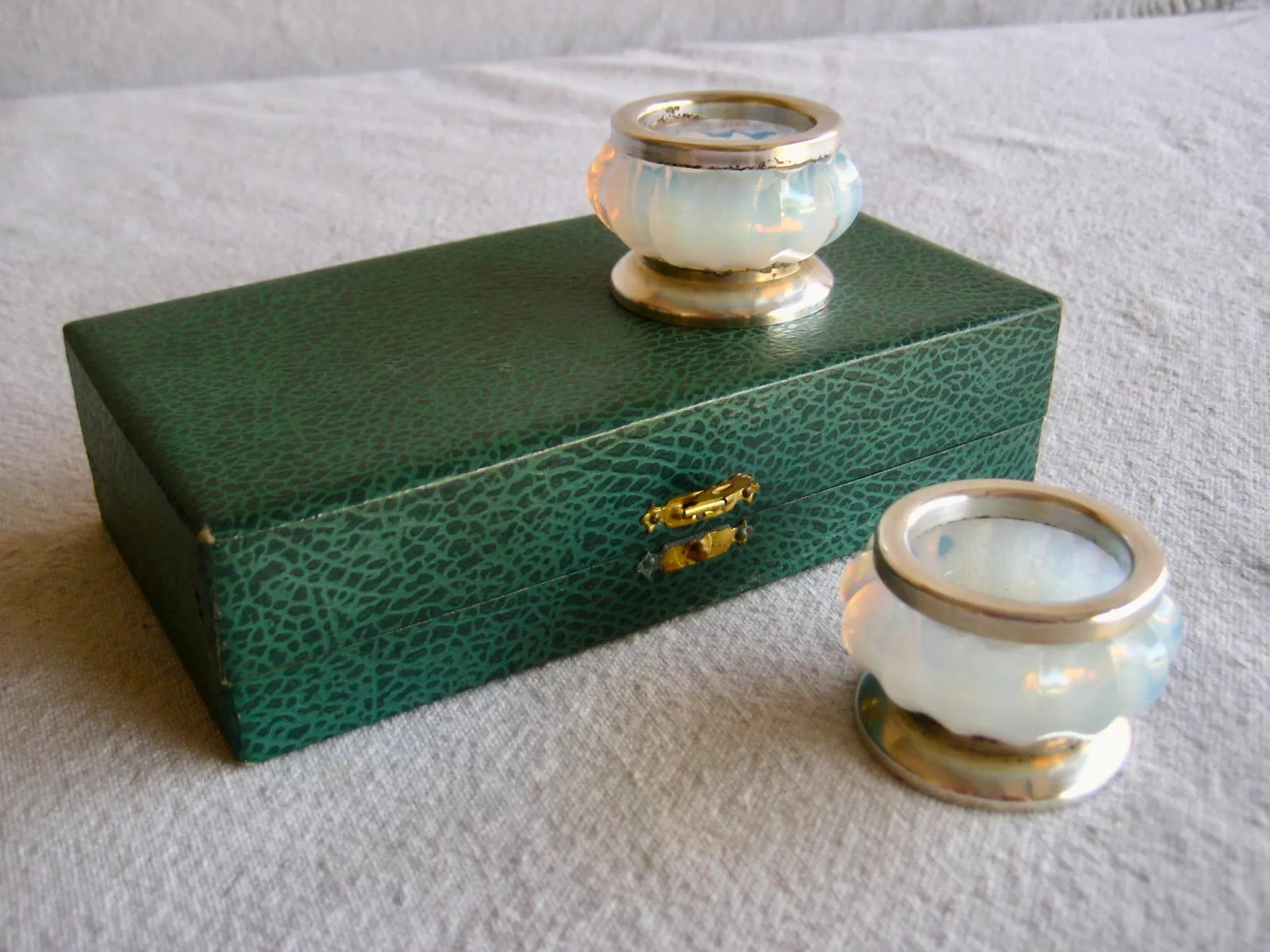 1930s French Art Deco Sabino Style Opulent Salt and Pepper Set in Original Box - 4