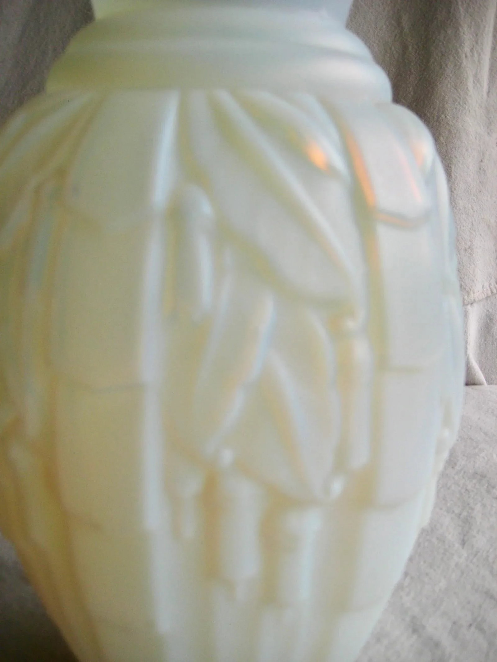 1930s Opalescent Muller Frère Art Deco Vase - 2