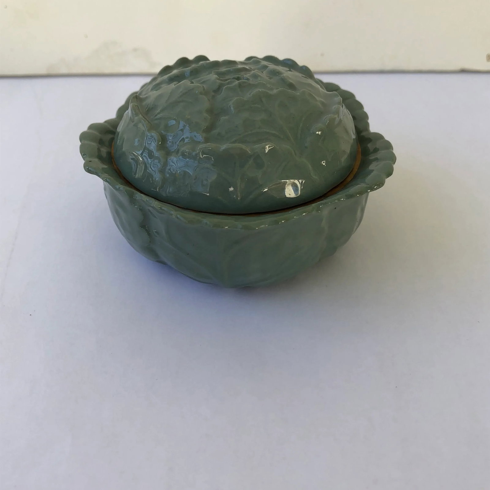 1960s Cabbage Form Small Limoges Lidded Pin or Jewelry Box - 2