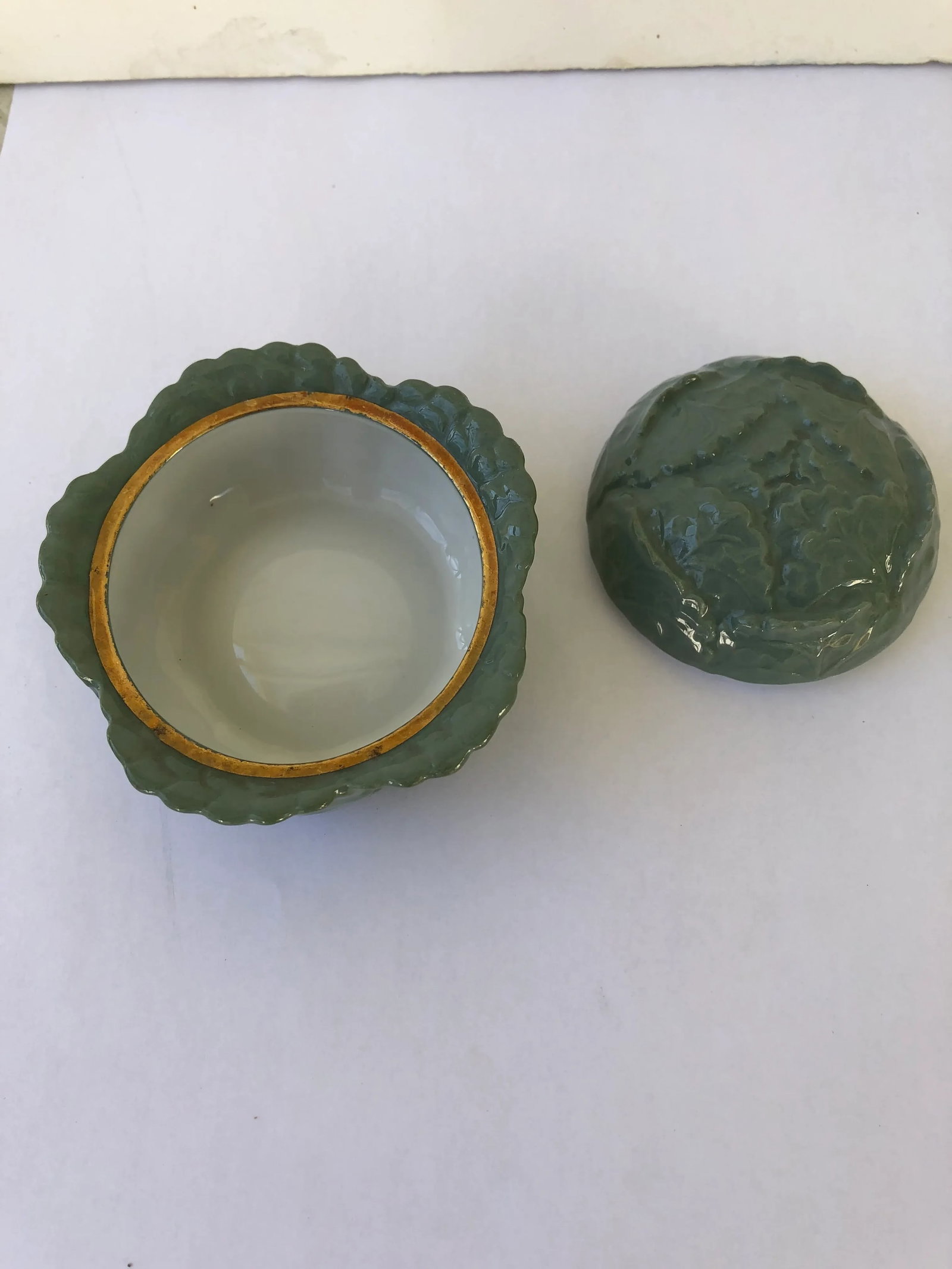 1960s Cabbage Form Small Limoges Lidded Pin or Jewelry Box - 3