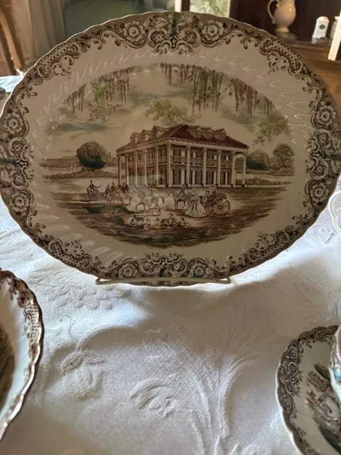 1960s Johnson Brothers Heritage Hall Set - 8 Pieces - 6
