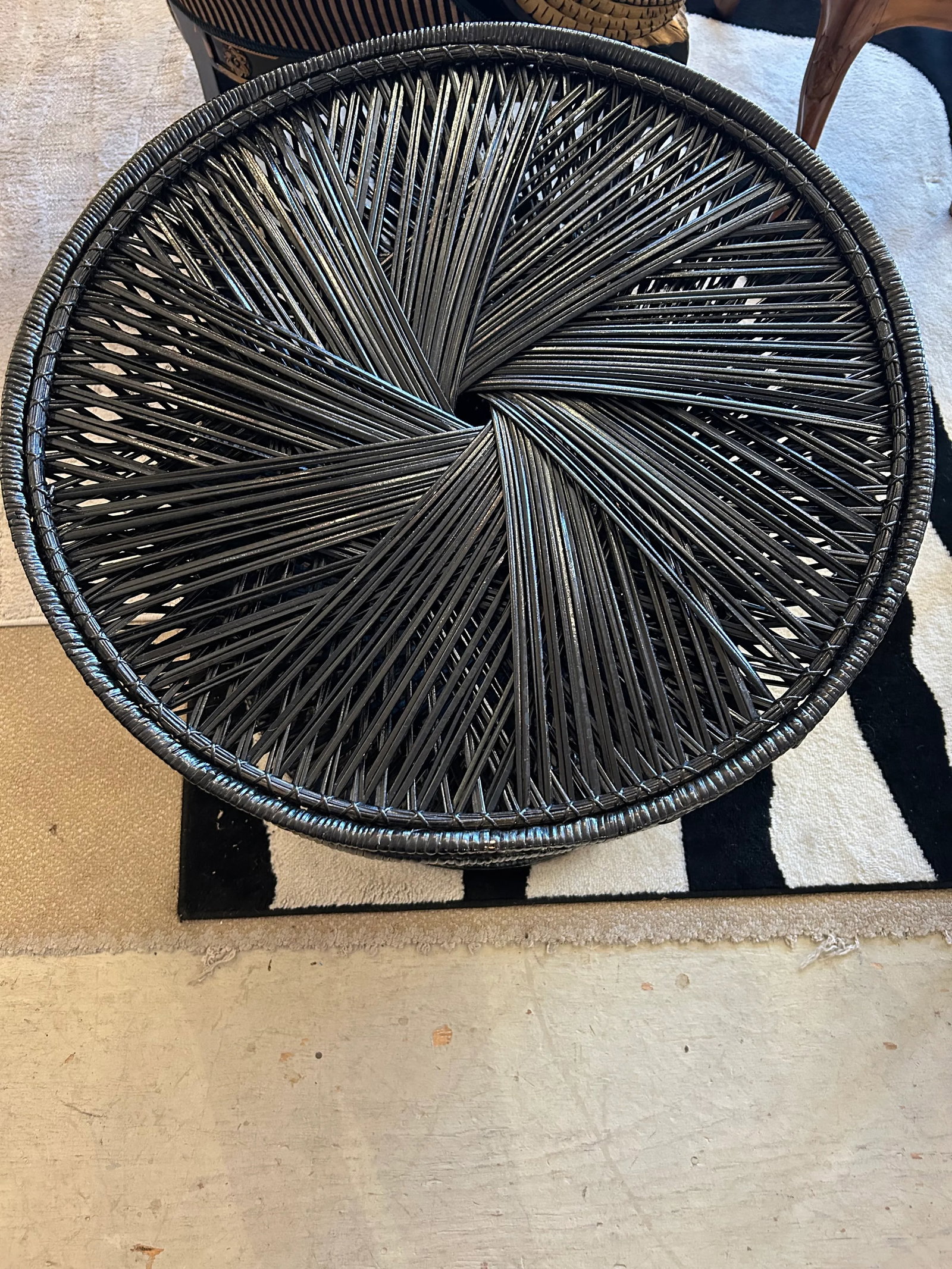 Black Painted Rattan Round Side Table - 3