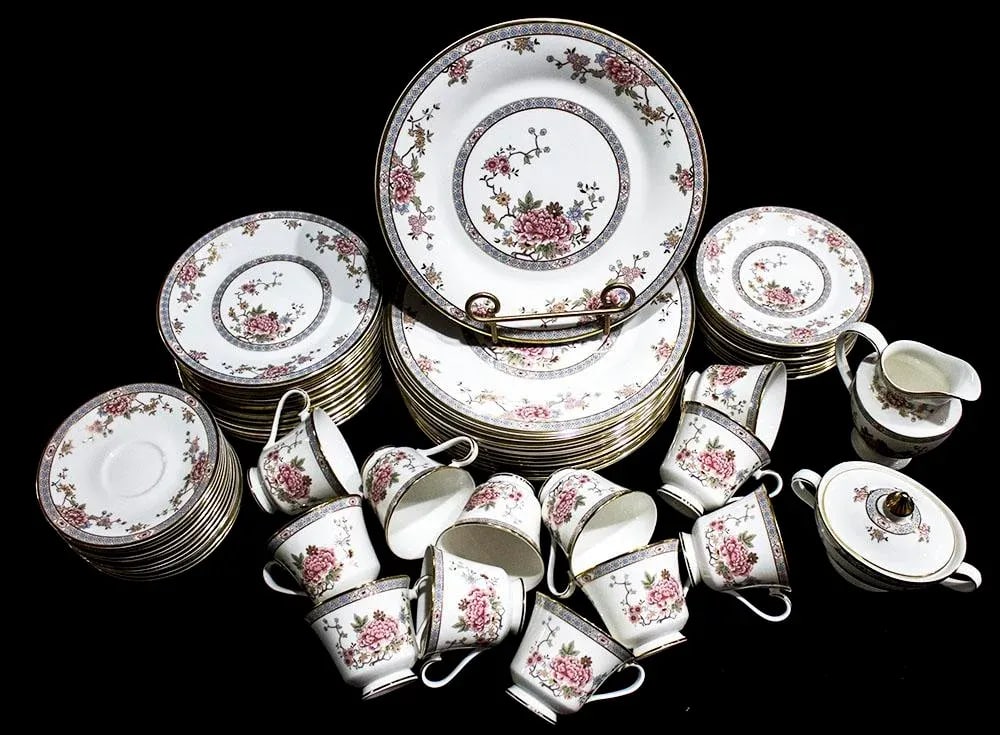 Royal Doulton China Canton Pattern - Service for 12 - 13