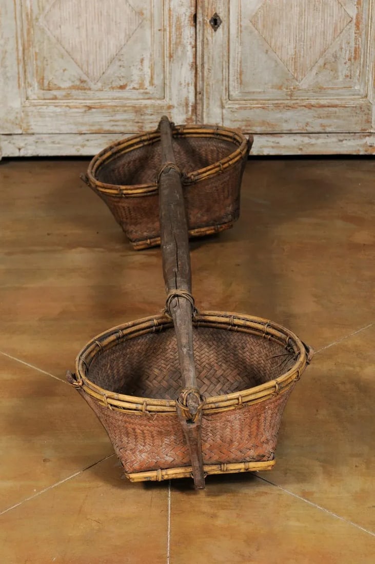 Far Eastern Early 20th Century Shoulder Yoke with Bamboo and Rattan Baskets - 4