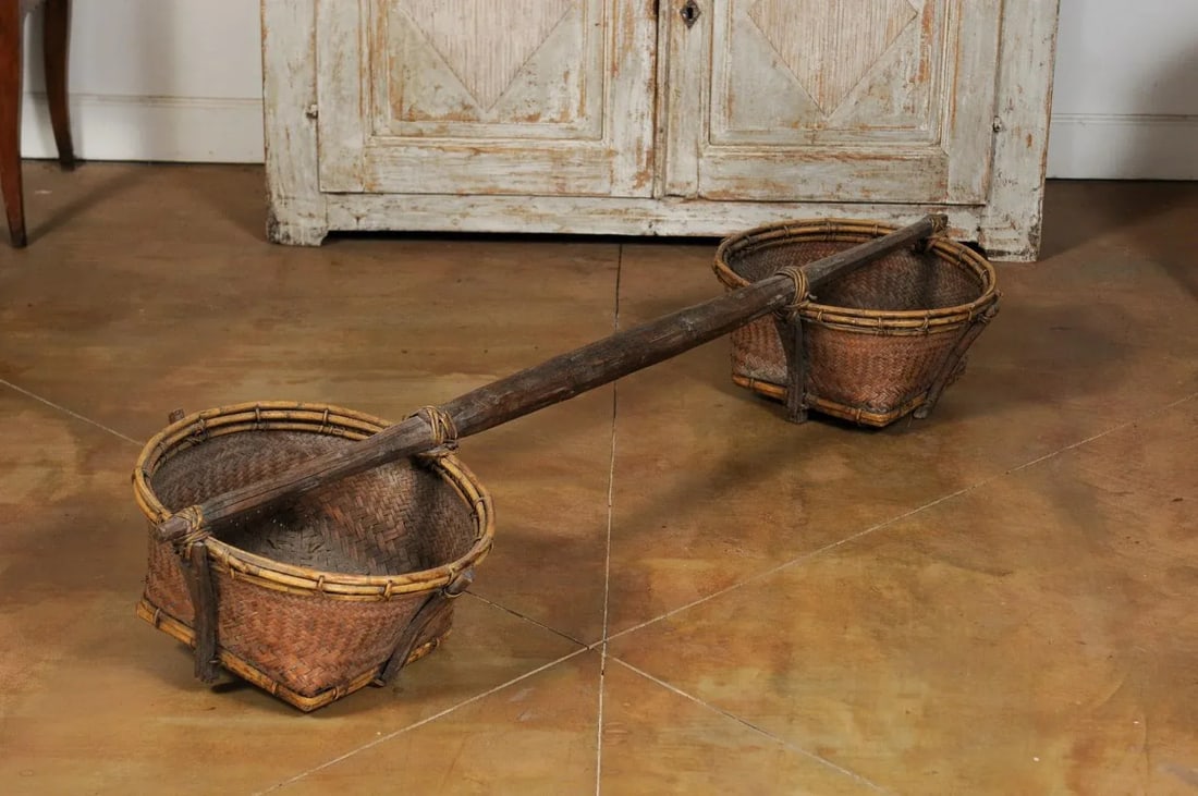 Far Eastern Early 20th Century Shoulder Yoke with Bamboo and Rattan Baskets - 6