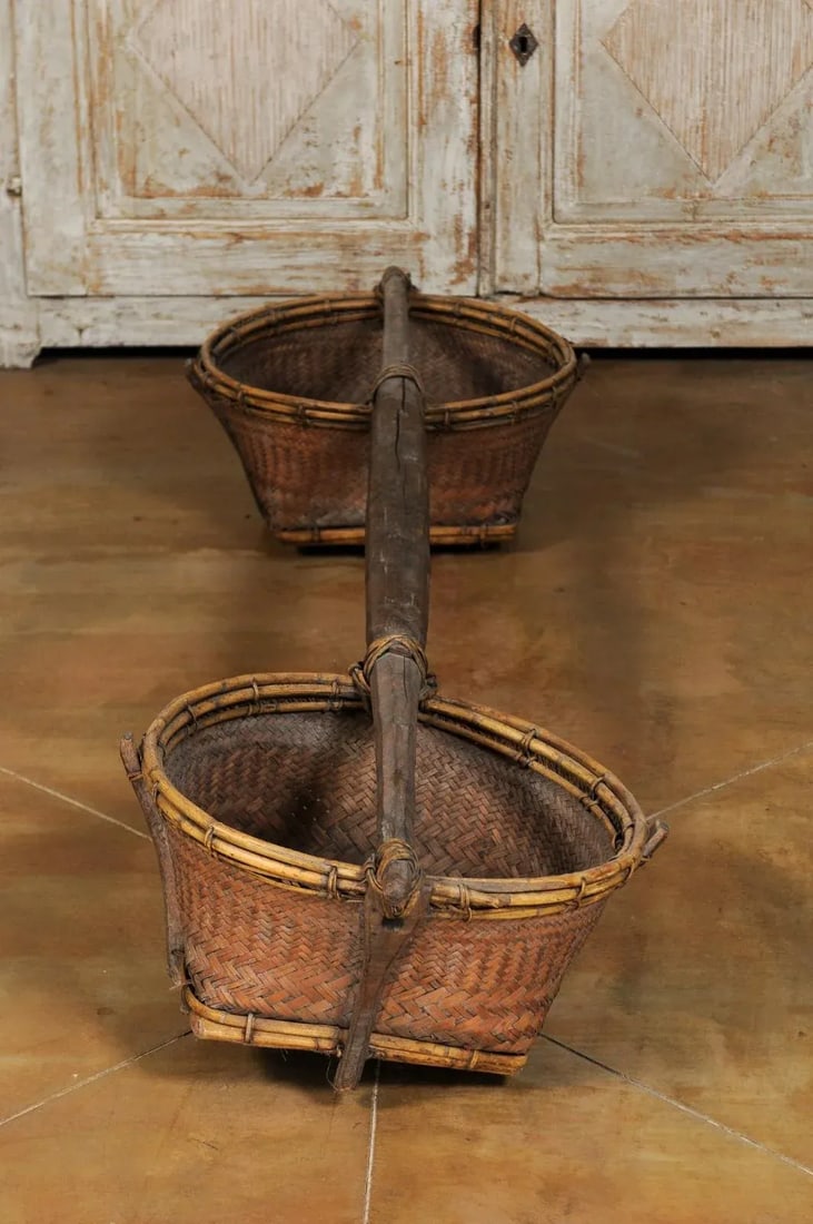 Far Eastern Early 20th Century Shoulder Yoke with Bamboo and Rattan Baskets - 7