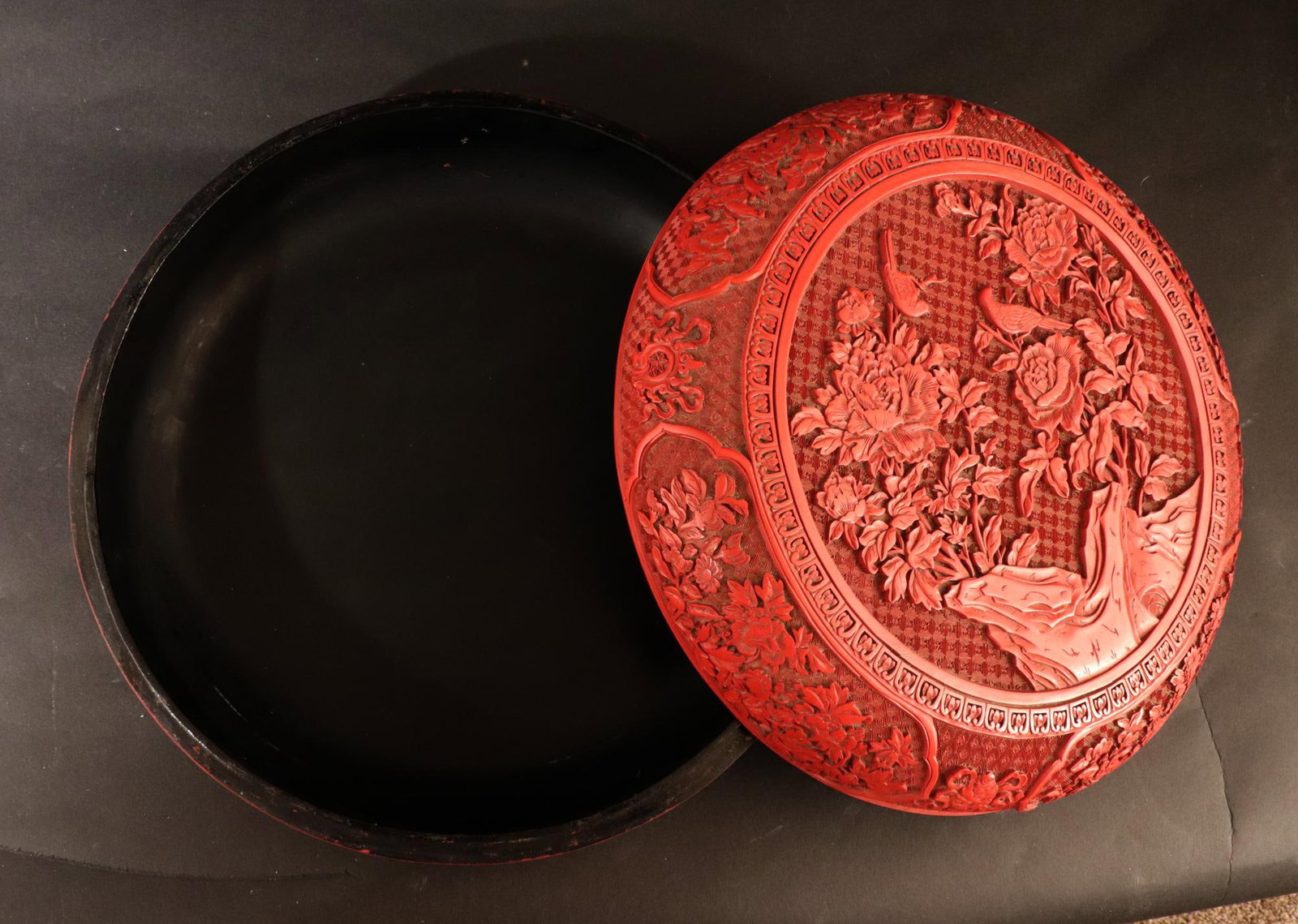 Chinese Carved Cinnabar Red Lacquer Circular Box and Cover - 8