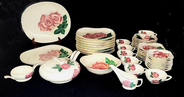 1940s Red Wing Pottery Dinnerware Set Hand Painted - 35 Pieces - 3