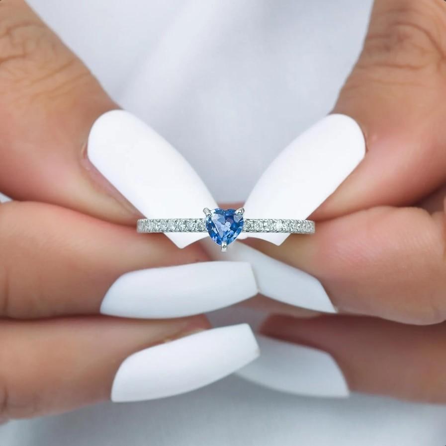 Natural 0.25 cts blue sapphire heart & 0.14 cts diamond ring in 18k gold - 13