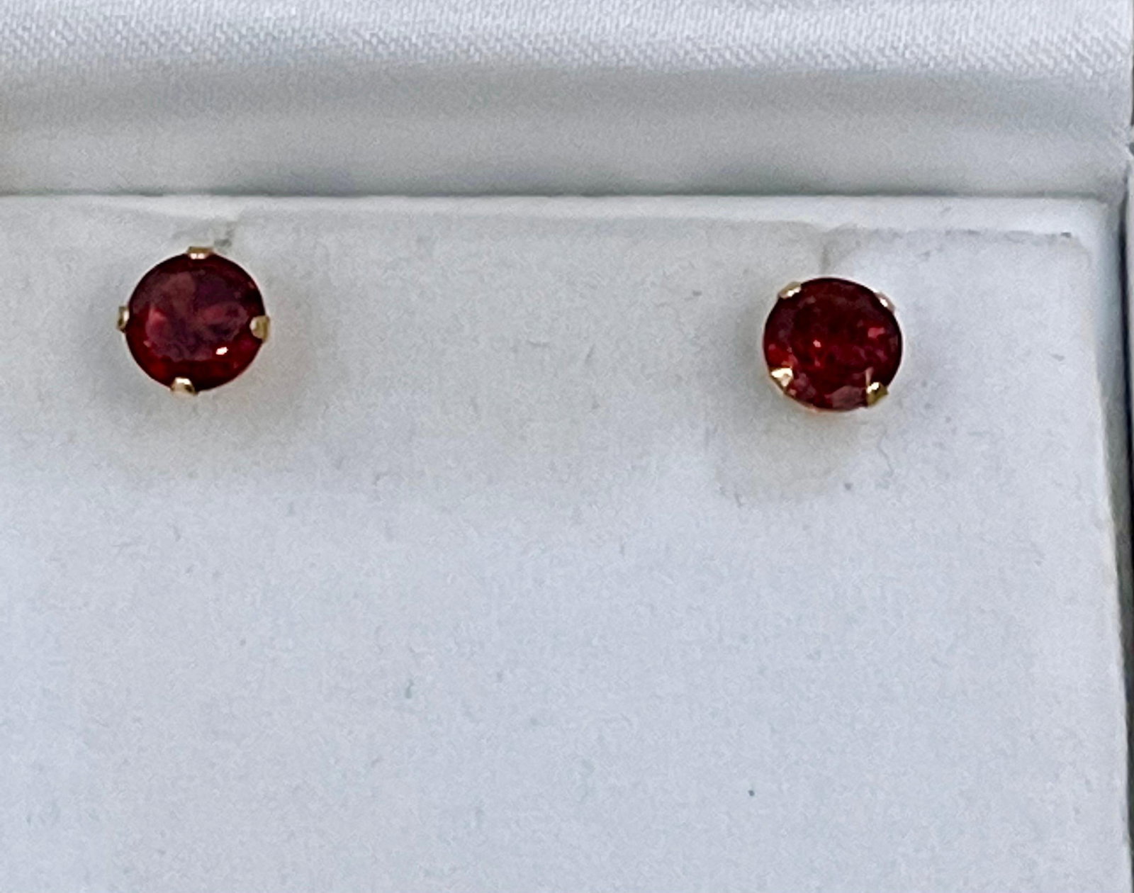3.0 Carat Round Garnet Stud Post Earrings 14 Karat Yellow Gold - 16