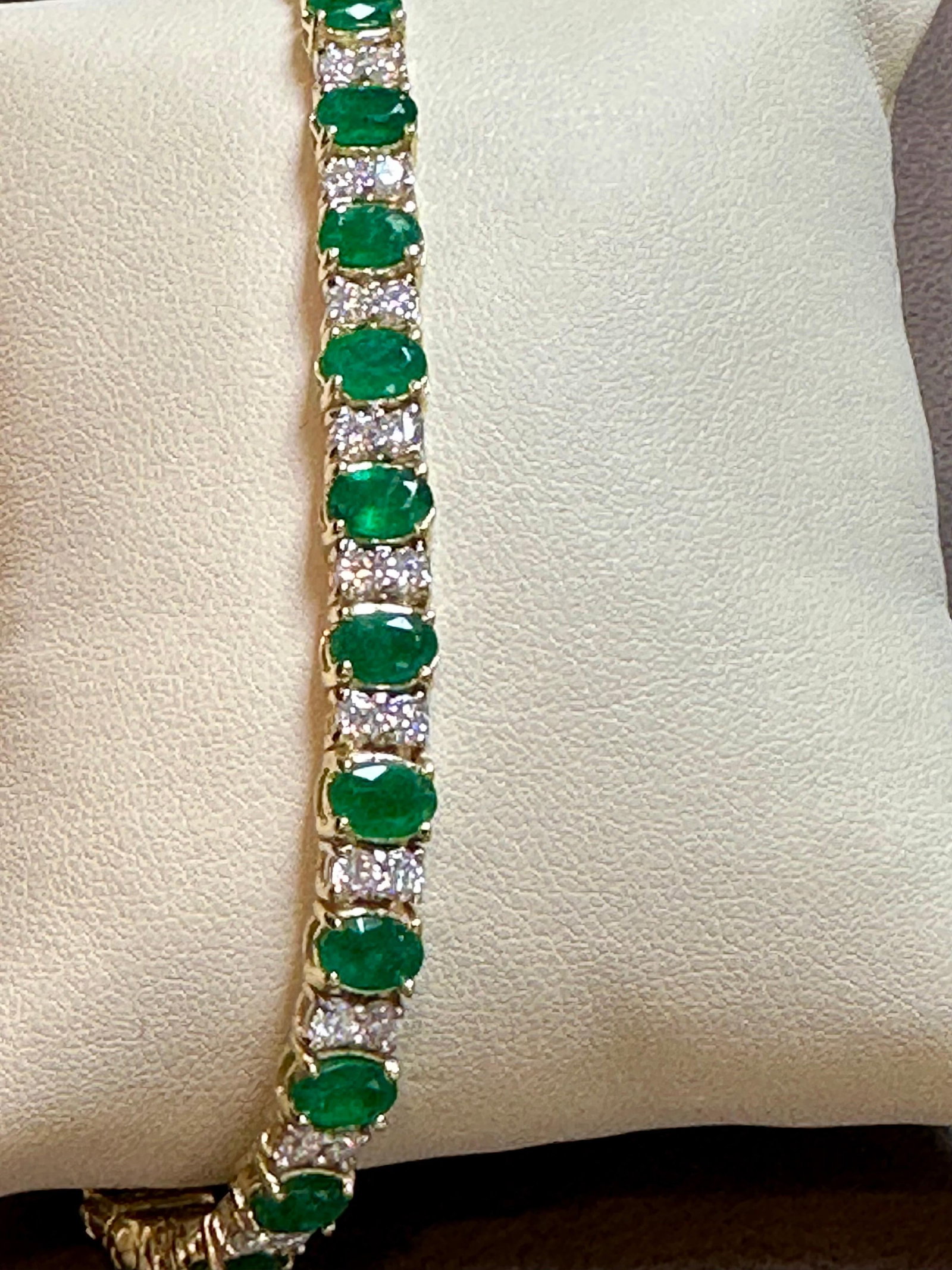 12 Carat Natural Emerald & 2.8 Carat Diamond Tennis Bracelet 14 Kt Yellow Gold - 10