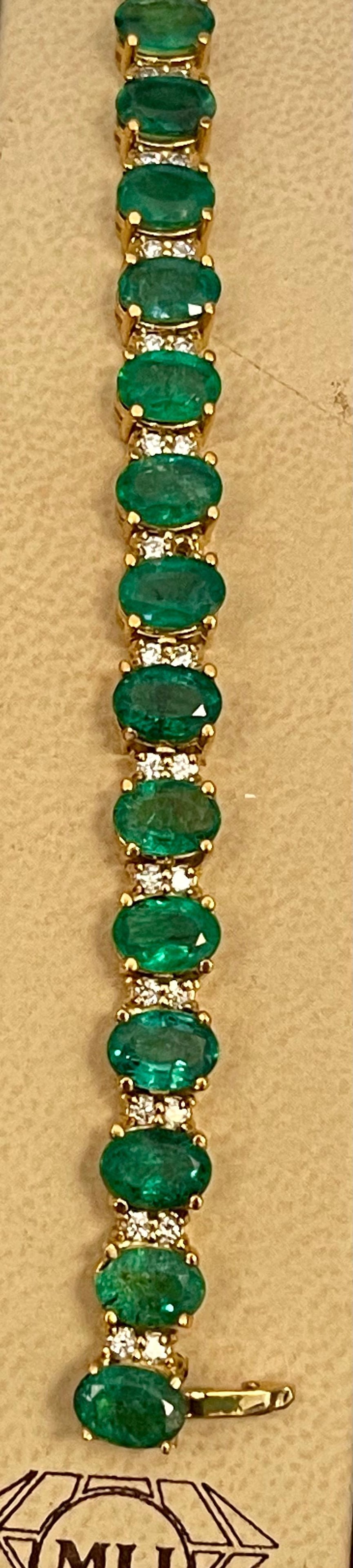 12 Carat Natural Emerald & 2.8 Carat Diamond Tennis Bracelet 14 Kt Yellow Gold - 4