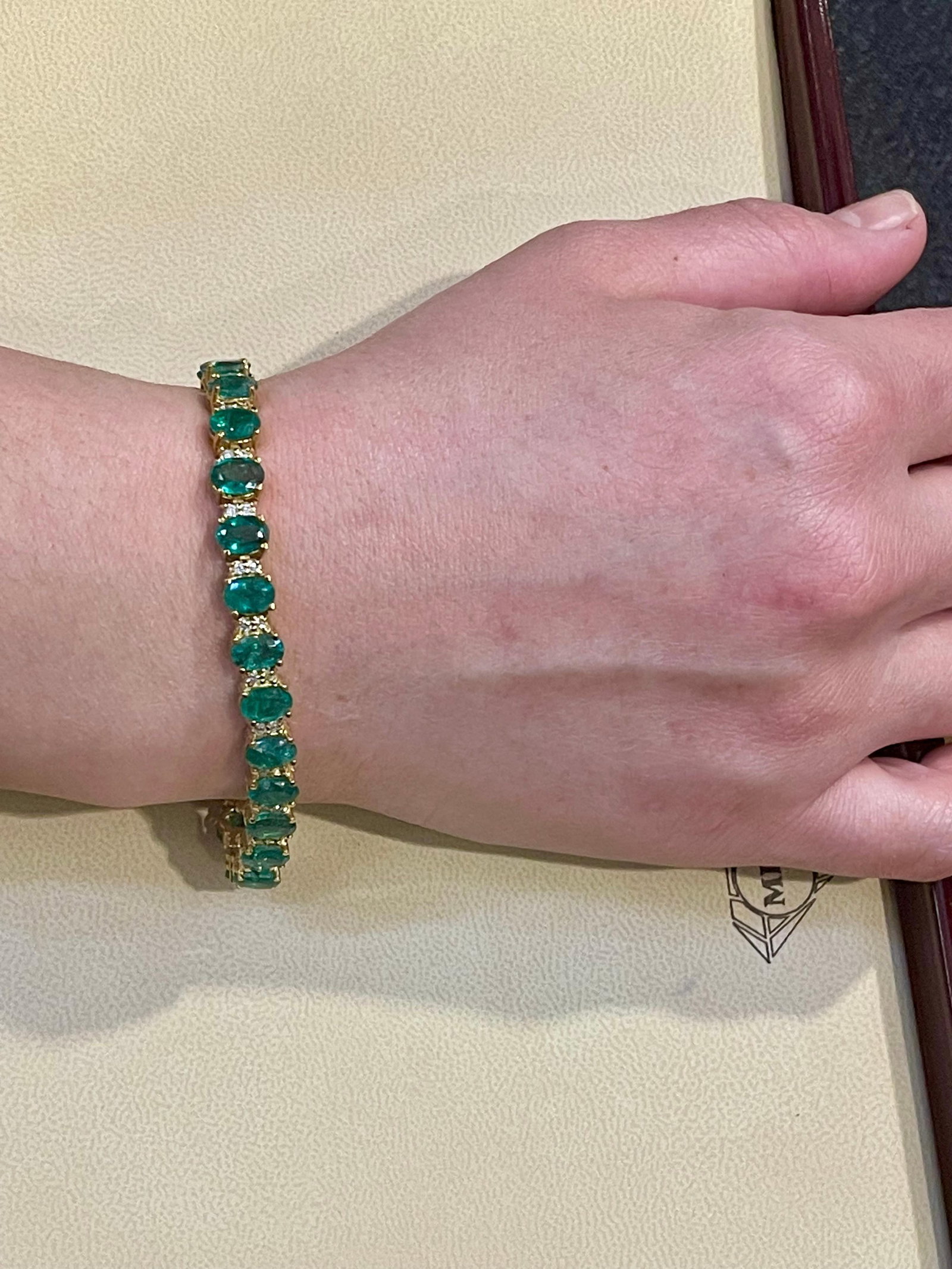 12 Carat Natural Emerald & 2.8 Carat Diamond Tennis Bracelet 14 Kt Yellow Gold - 5