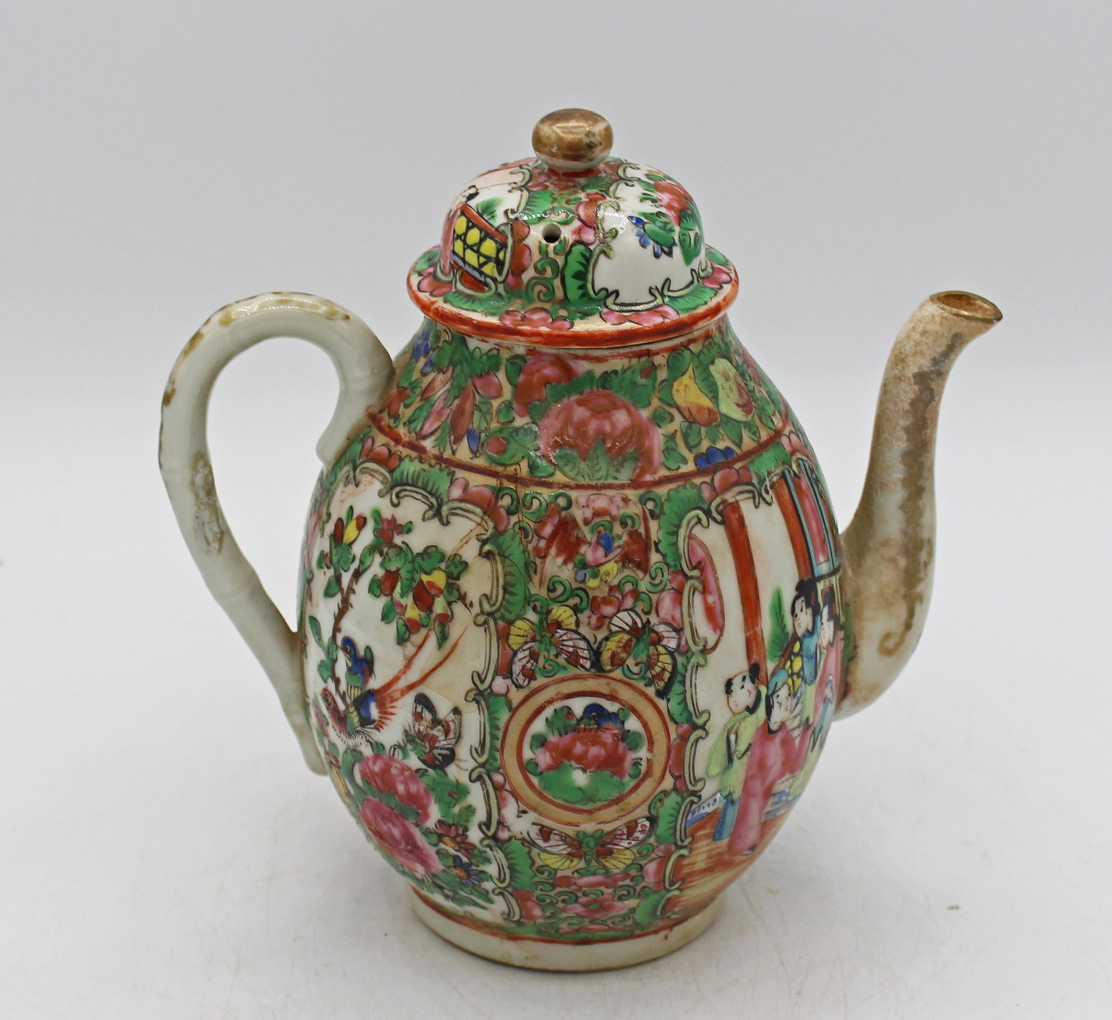 Circa 1891-1911 Chinese Export Rose Medallion Porcelain Tea Service - 12
