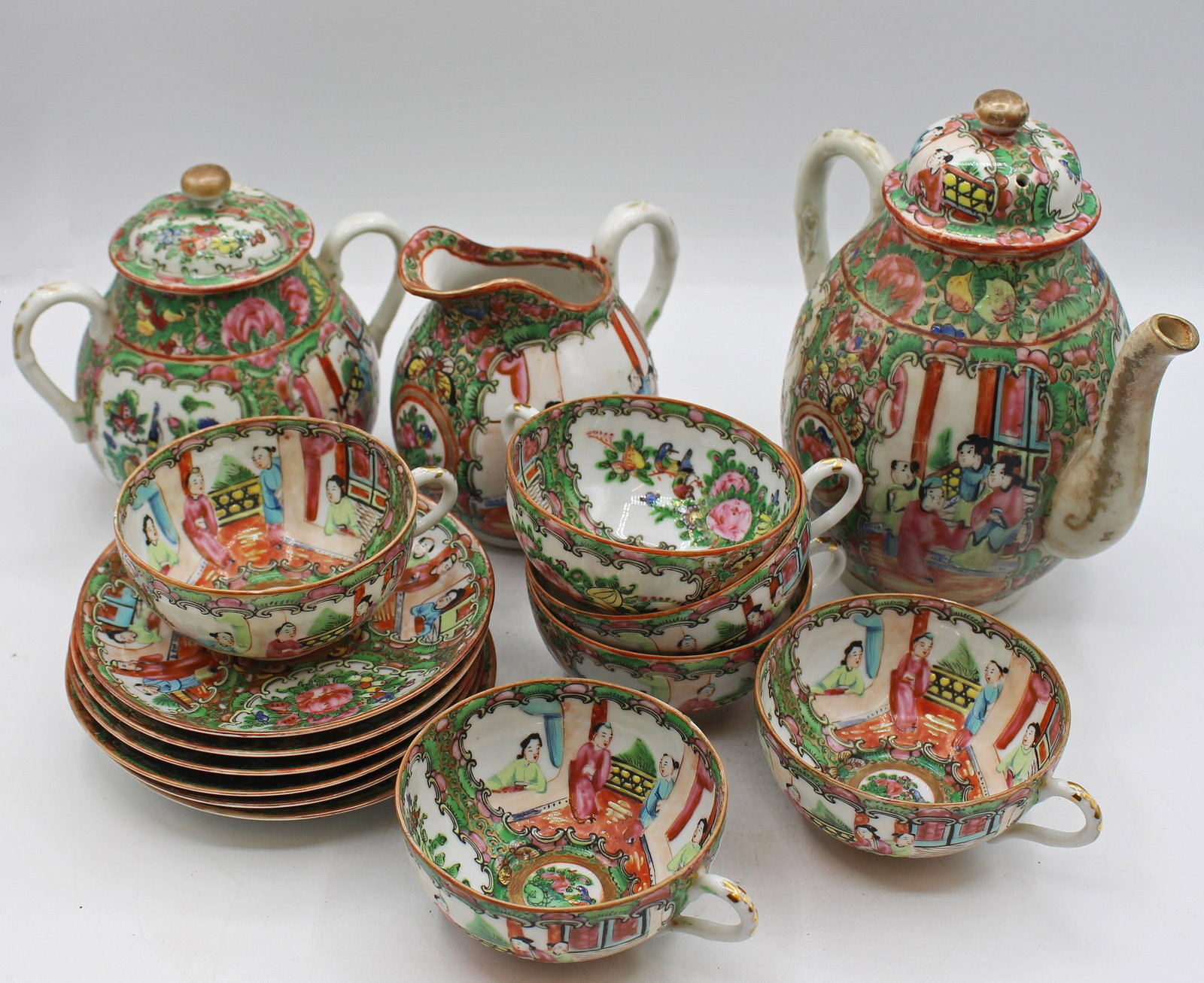 Circa 1891-1911 Chinese Export Rose Medallion Porcelain Tea Service - 2