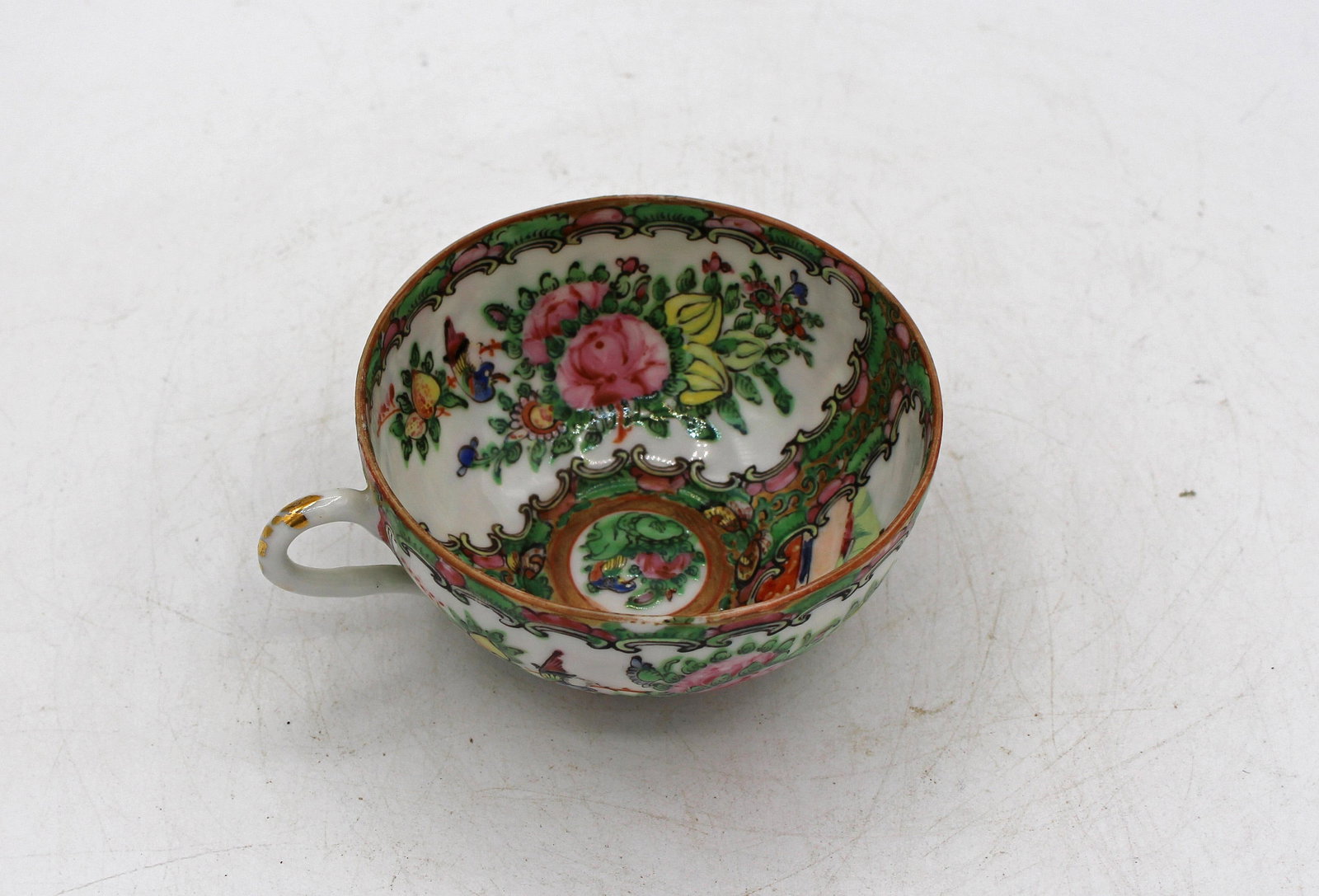 Circa 1891-1911 Chinese Export Rose Medallion Porcelain Tea Service - 5