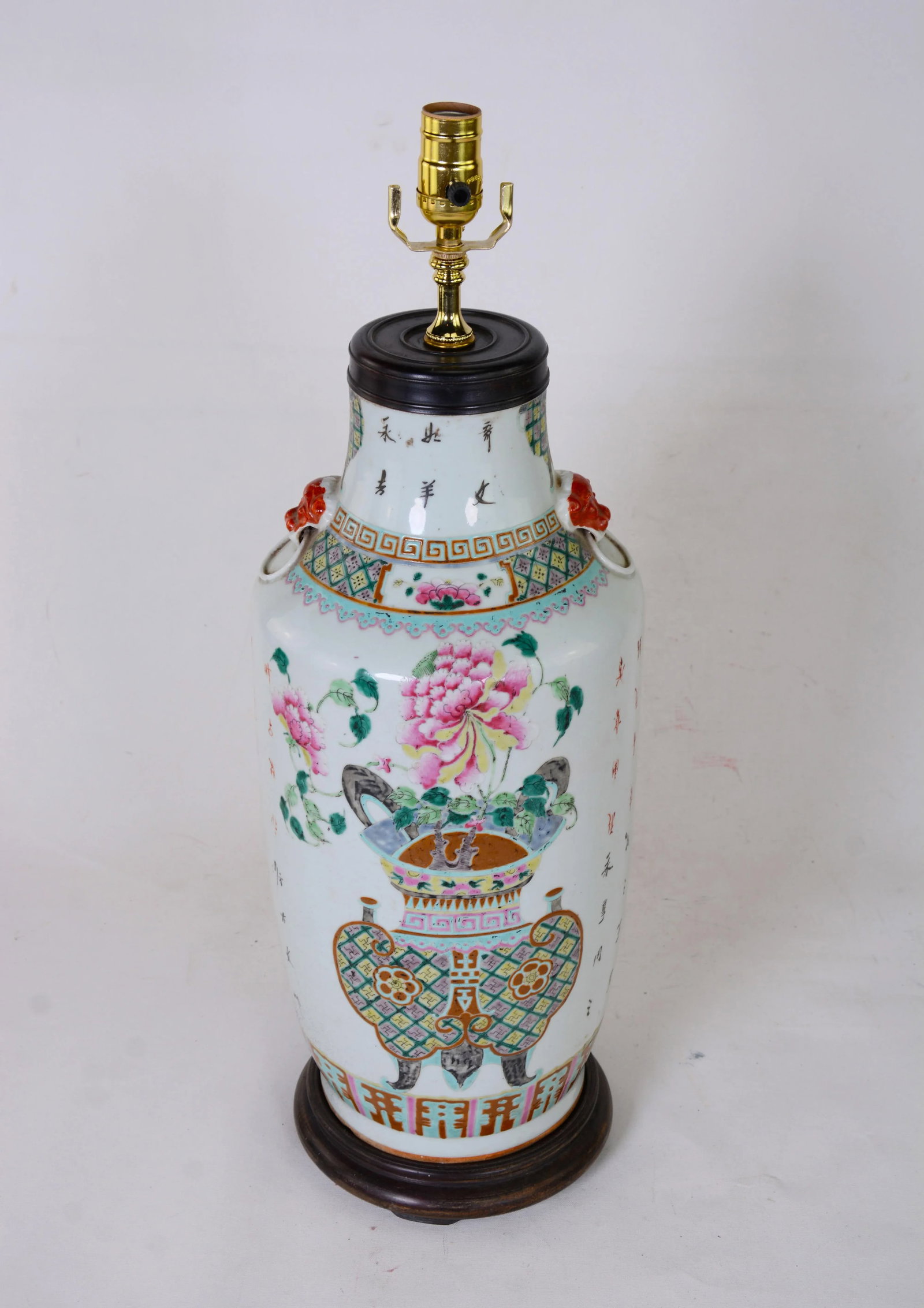 Chinese Antique Famille Rose Porcelain Vase Table Lamp - 3