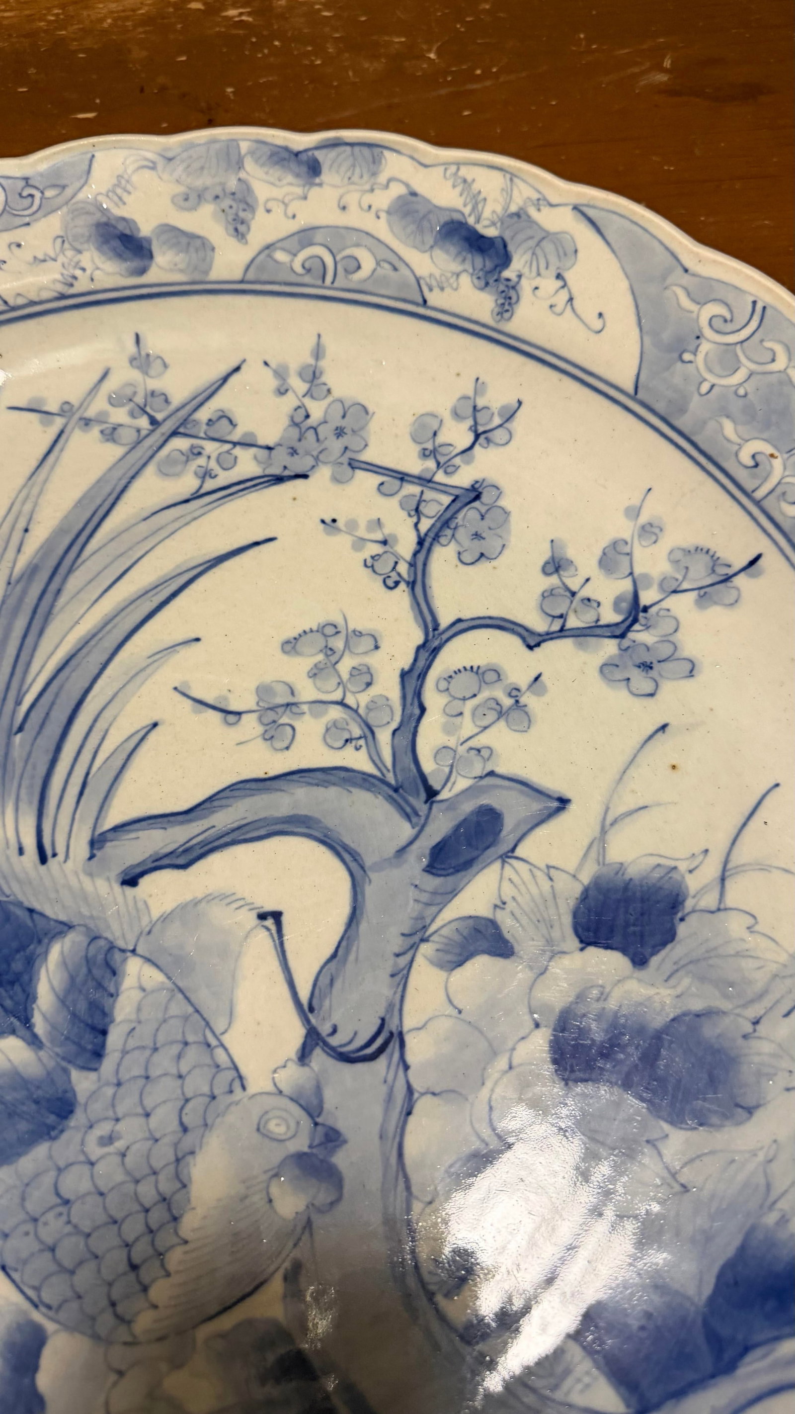 19th Century Japanese Hand-Painted Blue and White Porcelain Charger With Roosters - 5