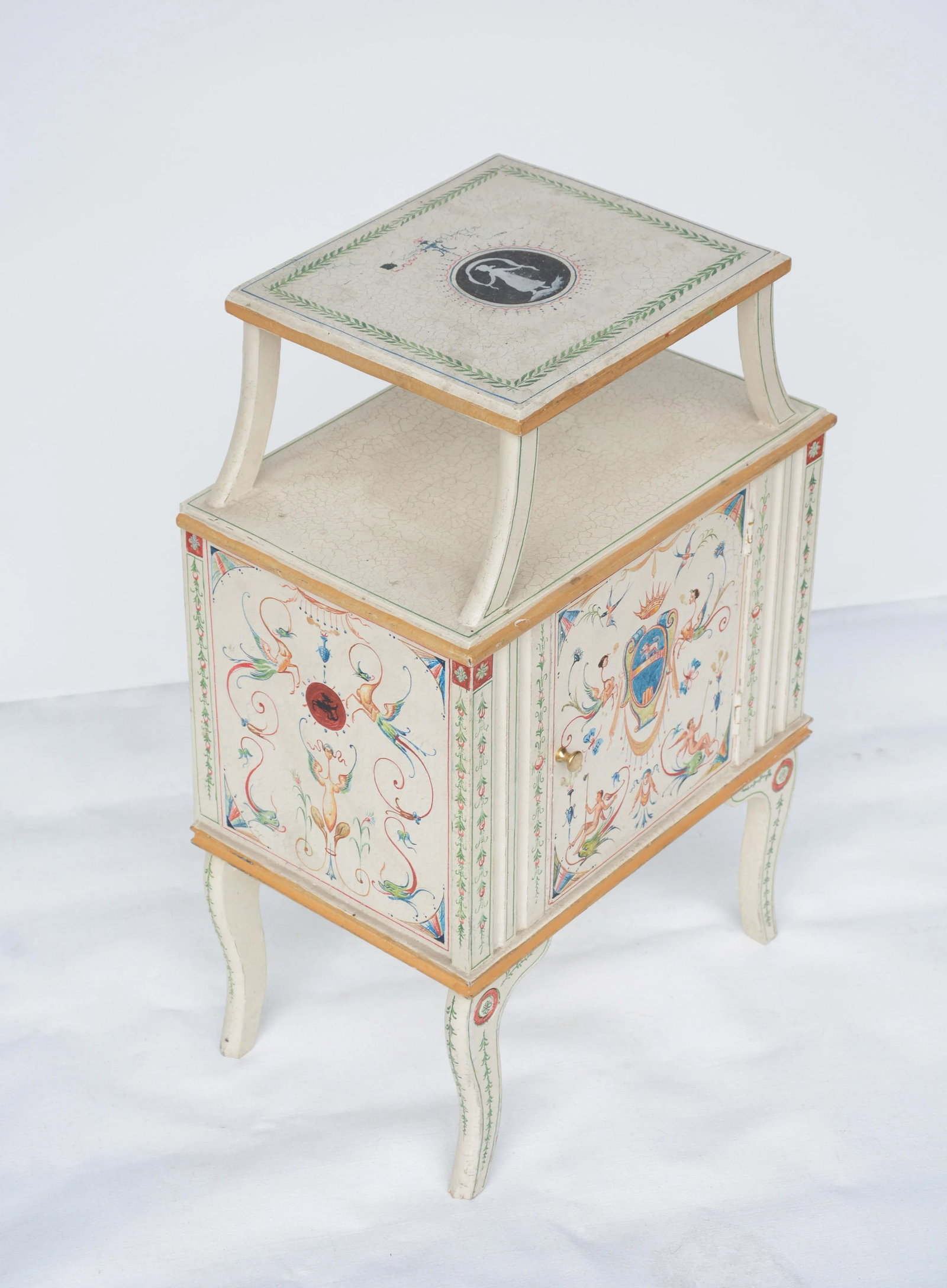 Vintage Hand-Painted British Style Pattern Side Table - 4
