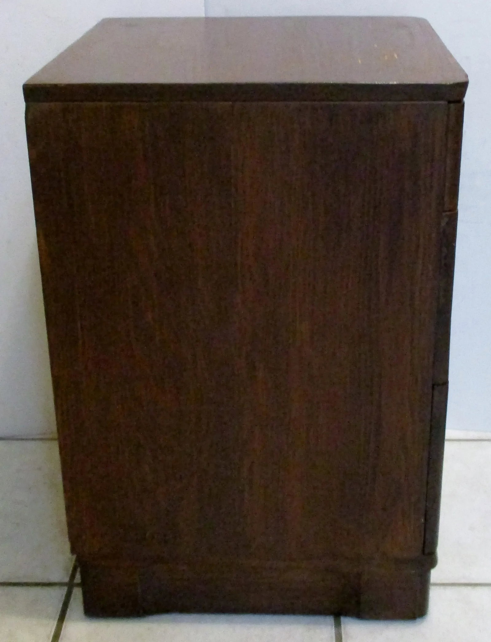 1950s Robsjohn-Gibbings Style Mid-Century Modern Walnut 3-Drawer Nightstand - 8