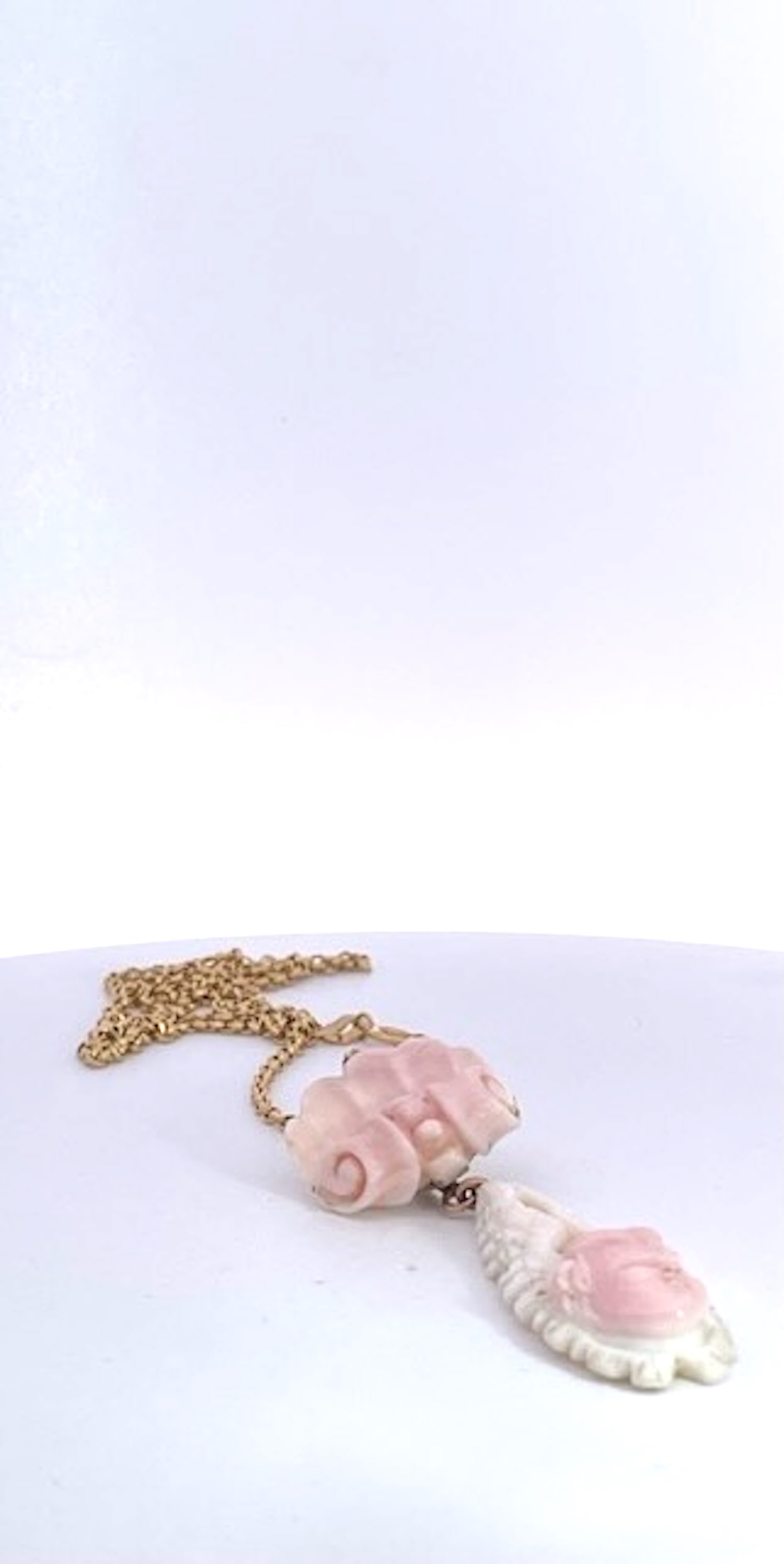 1930s Conch Shell Carved Pendant - 6