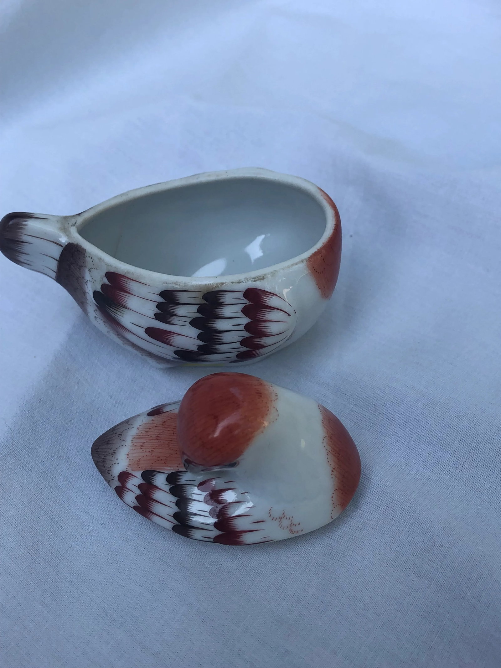 1960s Hand Painted Herend Preening Bird Porcelain Trinket Box - 4