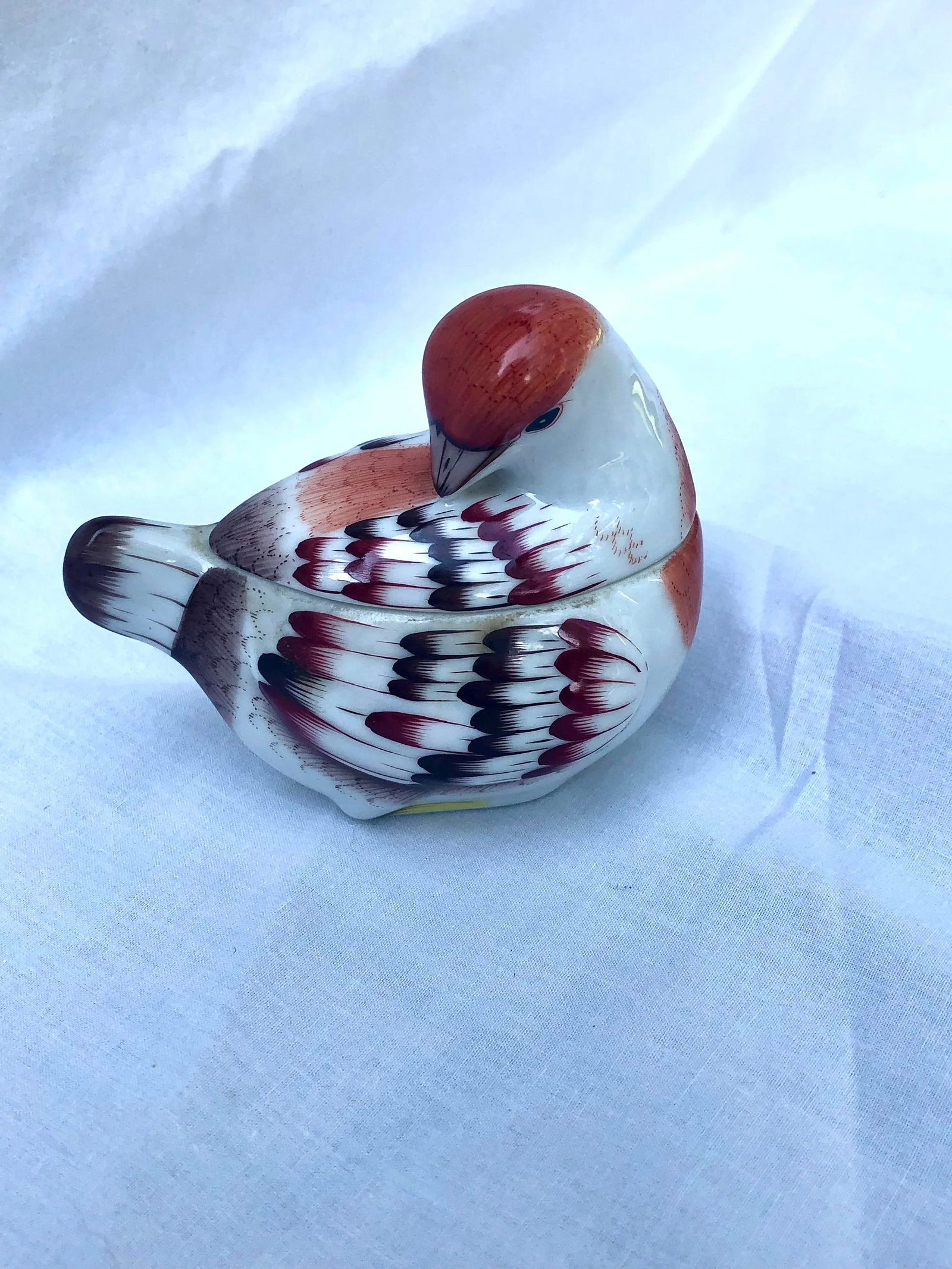 1960s Hand Painted Herend Preening Bird Porcelain Trinket Box - 8