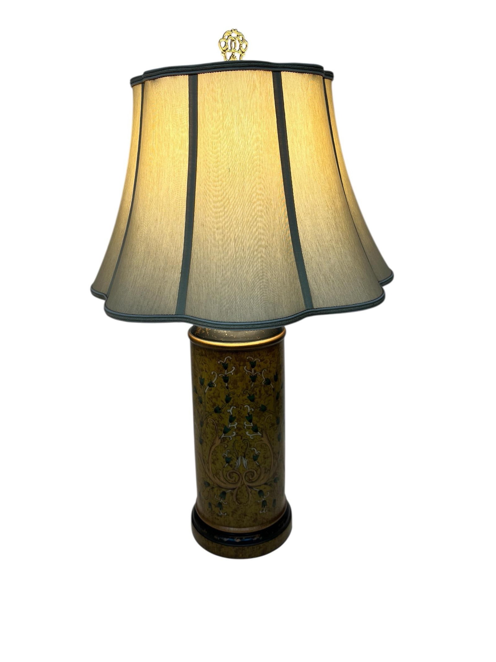 Vintage Wildwood Hand Painted Italian Toile Design Lamp, Original Scalloped Edge Shade - 2
