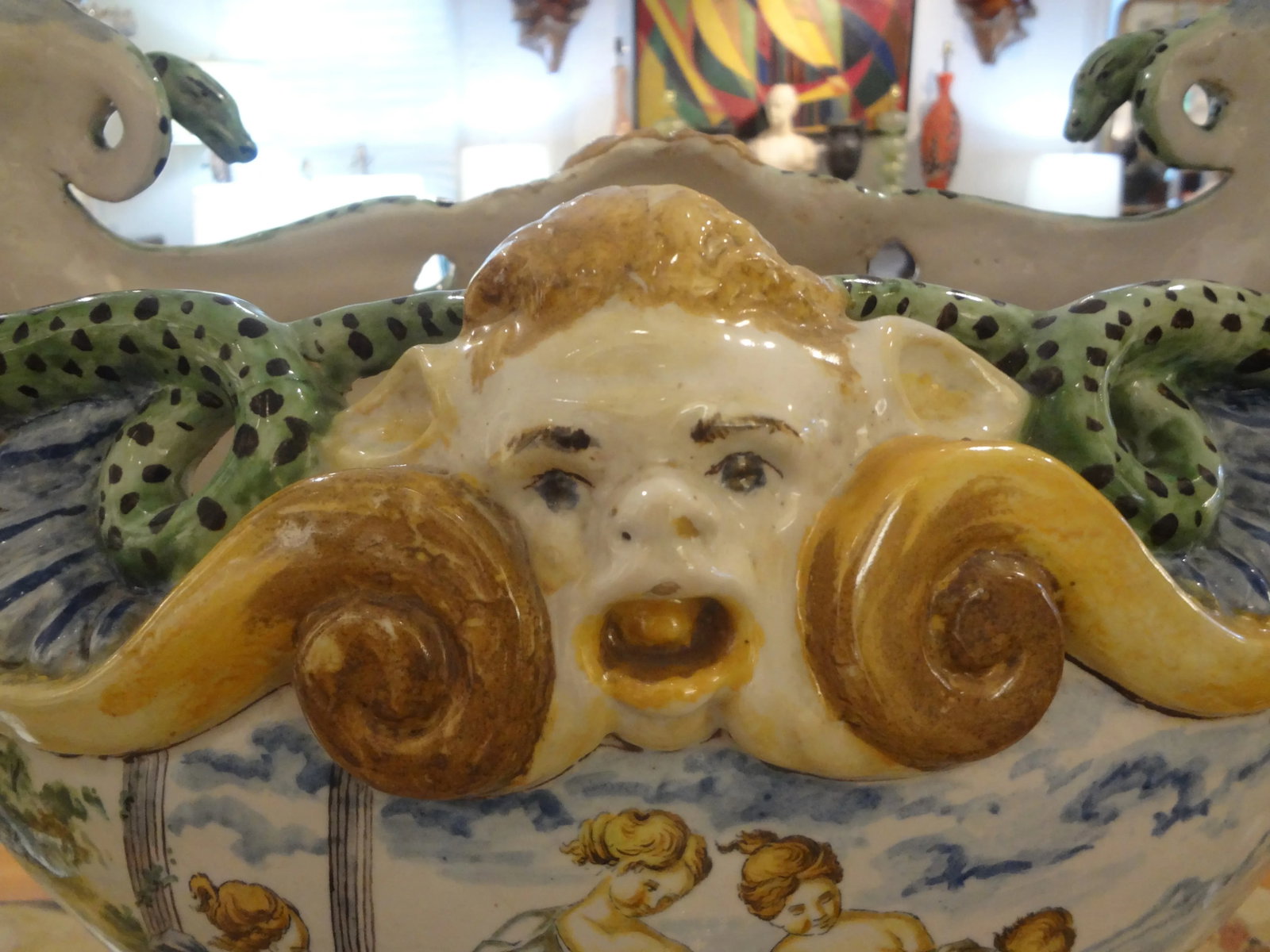 Early 20th Century Italian Majolica Urn - 11