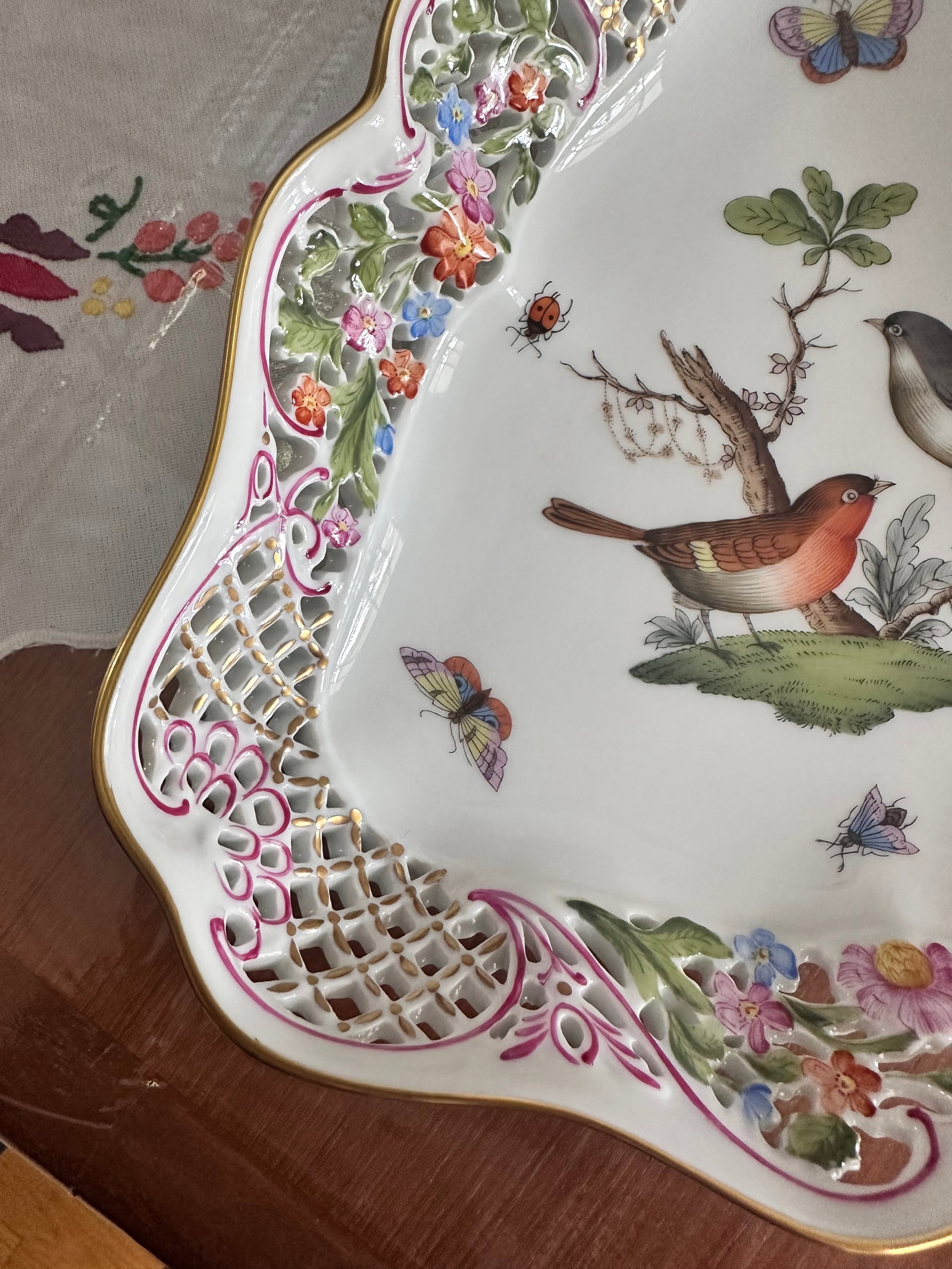 Herend Rothschild Openwork Triangular Dish With Birds - 5
