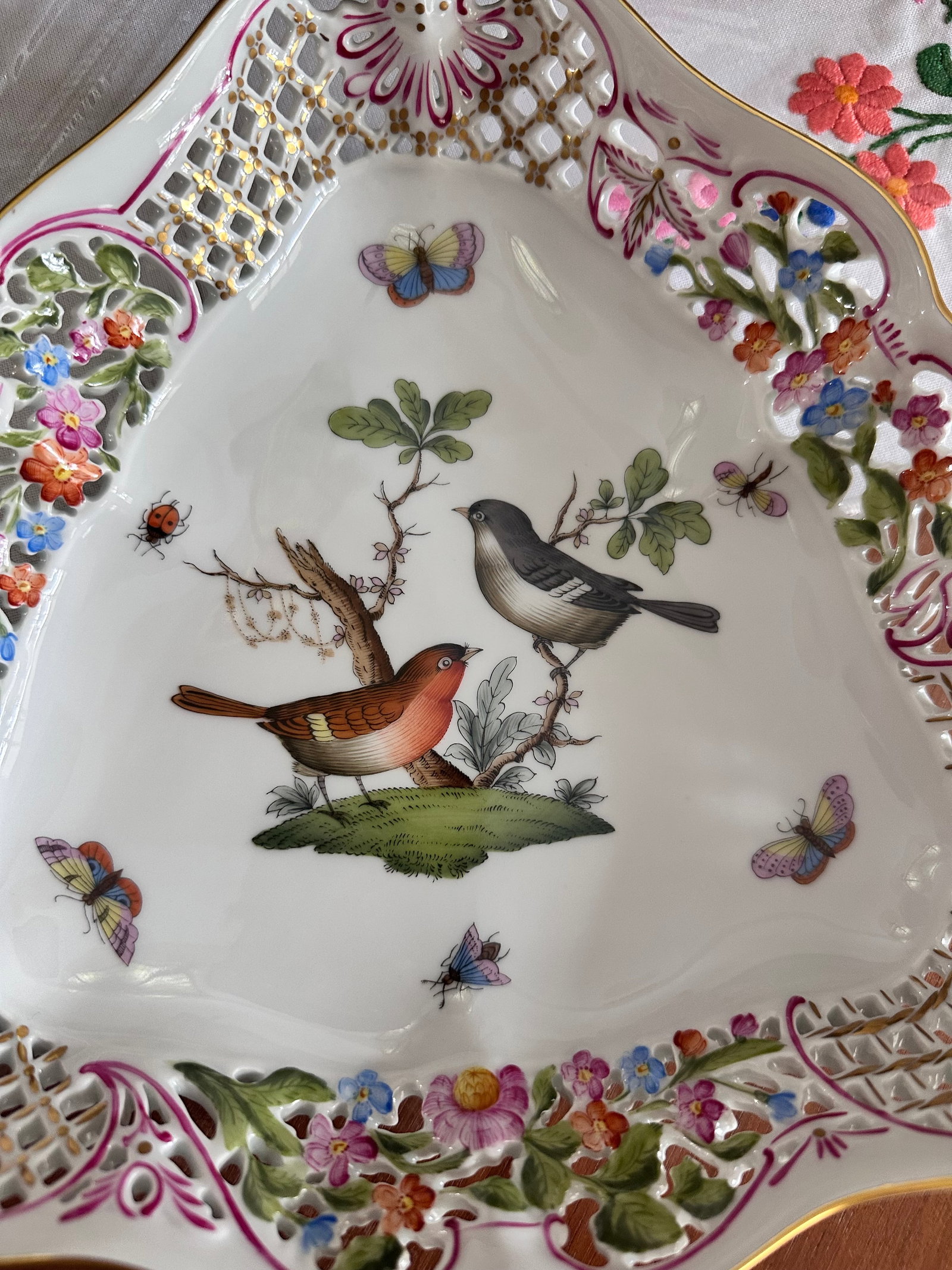 Herend Rothschild Openwork Triangular Dish With Birds - 8