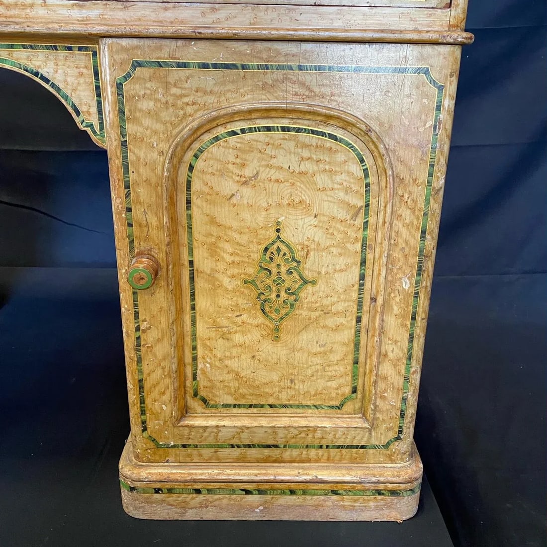 English 19th Century Faux Painted Marbleized Pedestal Writing Desk - 6