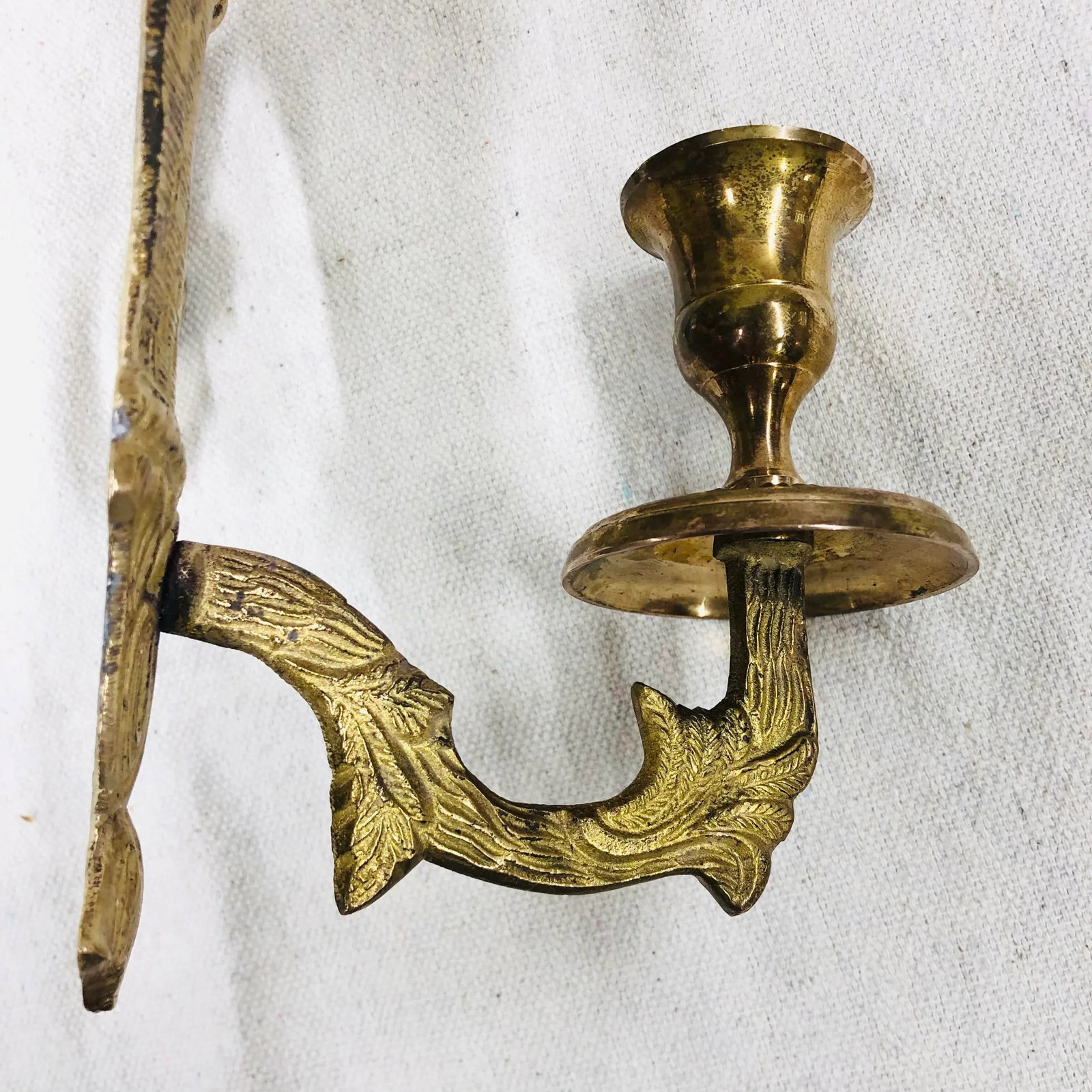 Vintage French Style Brass Wall Sconces of Baskets and Flower Garlands - a Pair - 9
