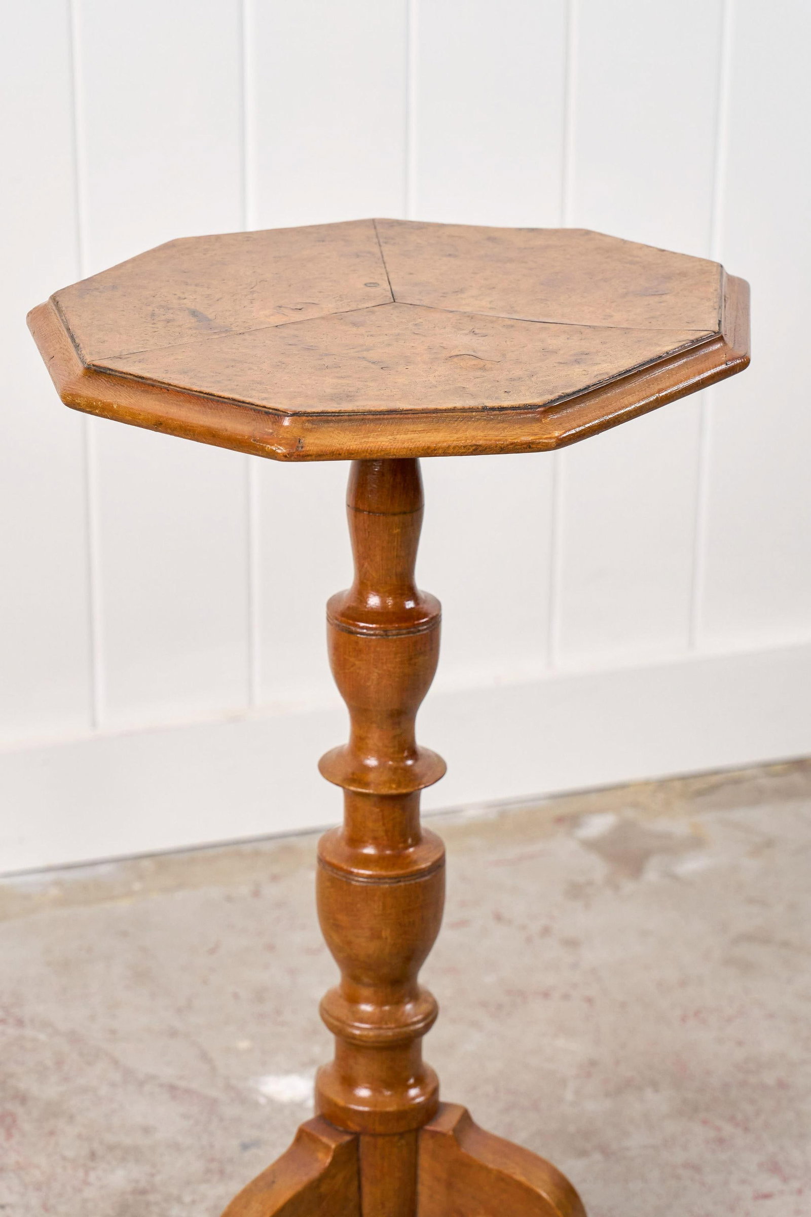 Late 19th Century Burl Maple Octagon Table - 4