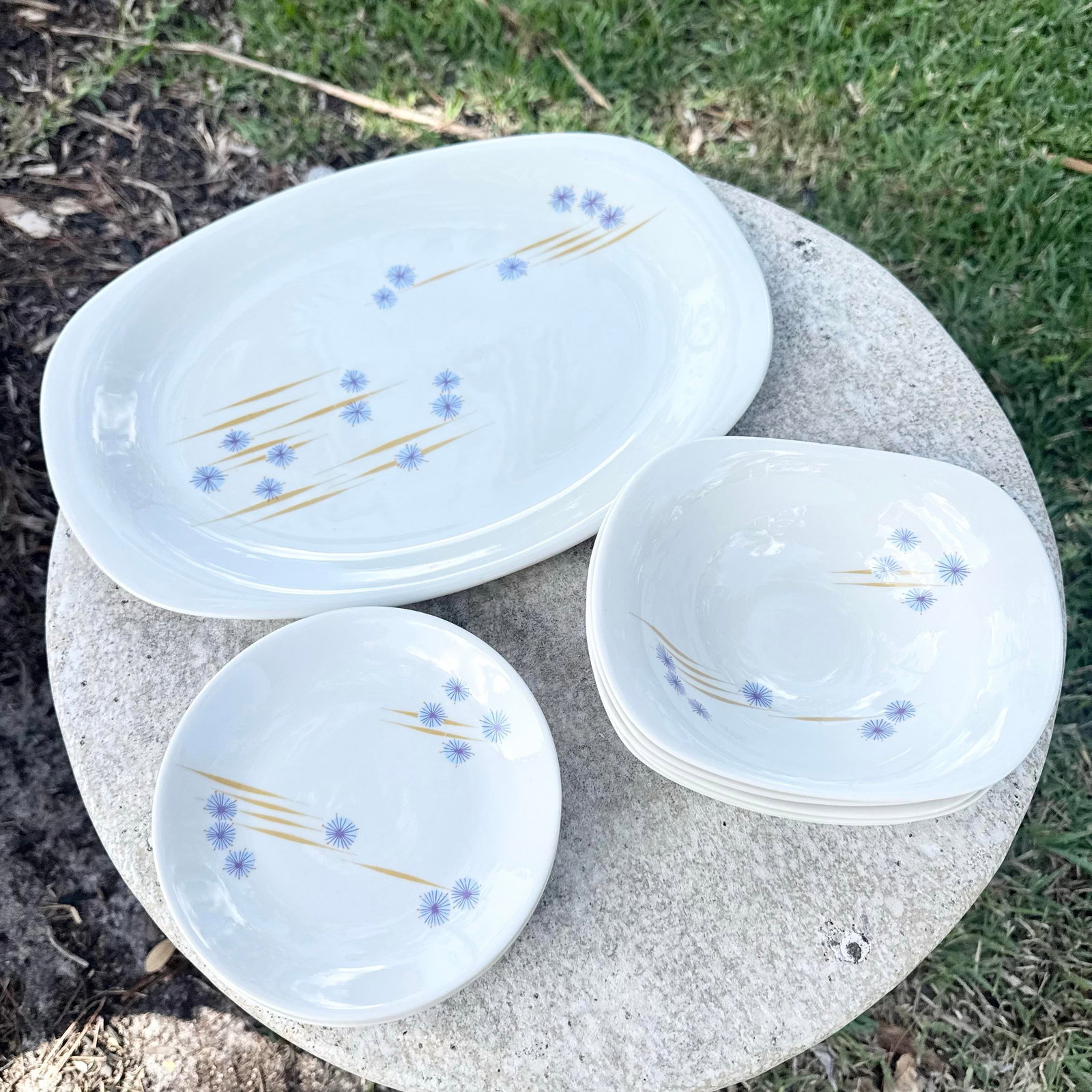 Mid Century Modern Iroquois Parasols Dish Set by Ben Seibel - 11 Pieces - 4
