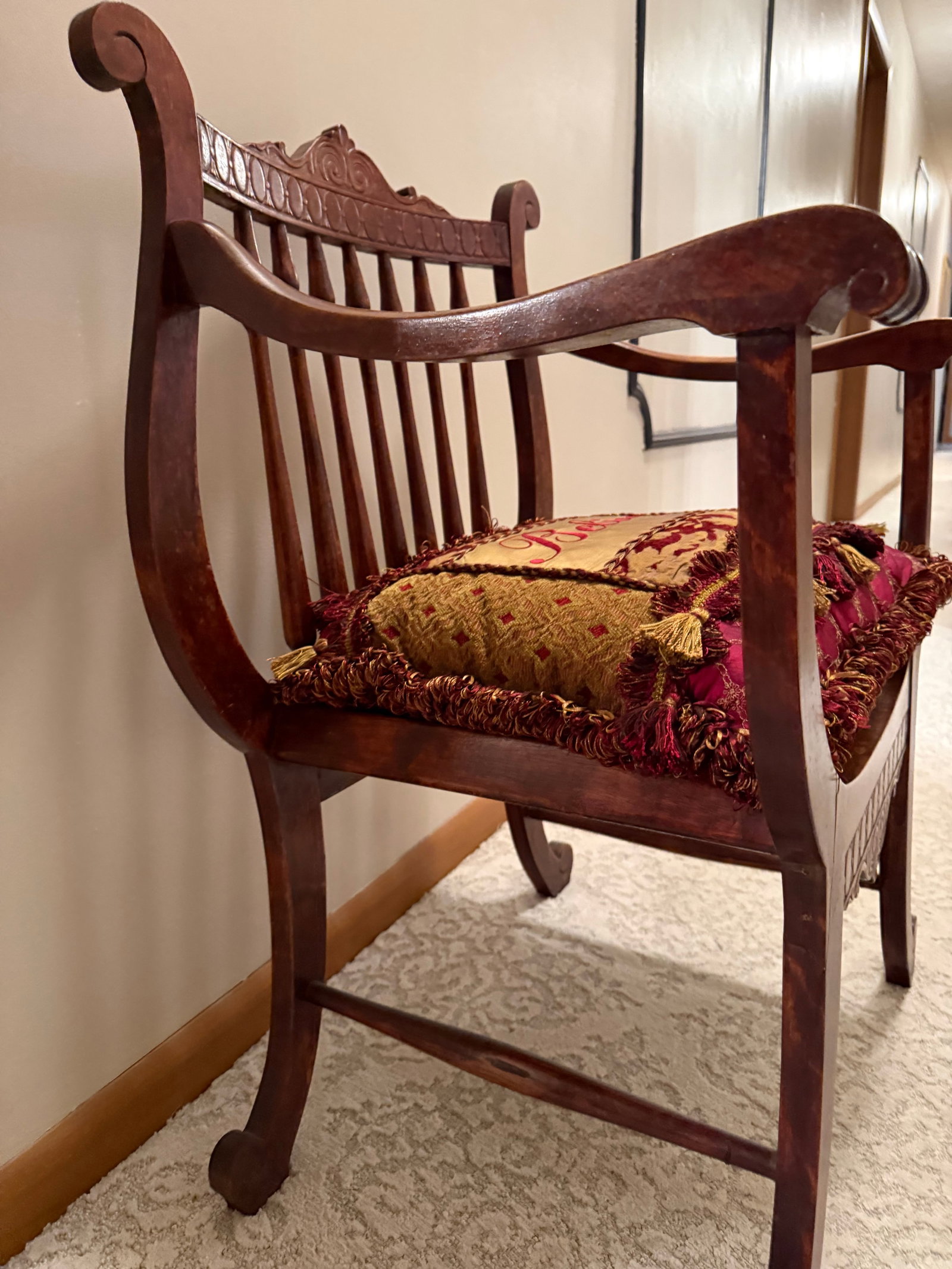19th Century Regency Klismos-Style Mahogany Armchair - 2