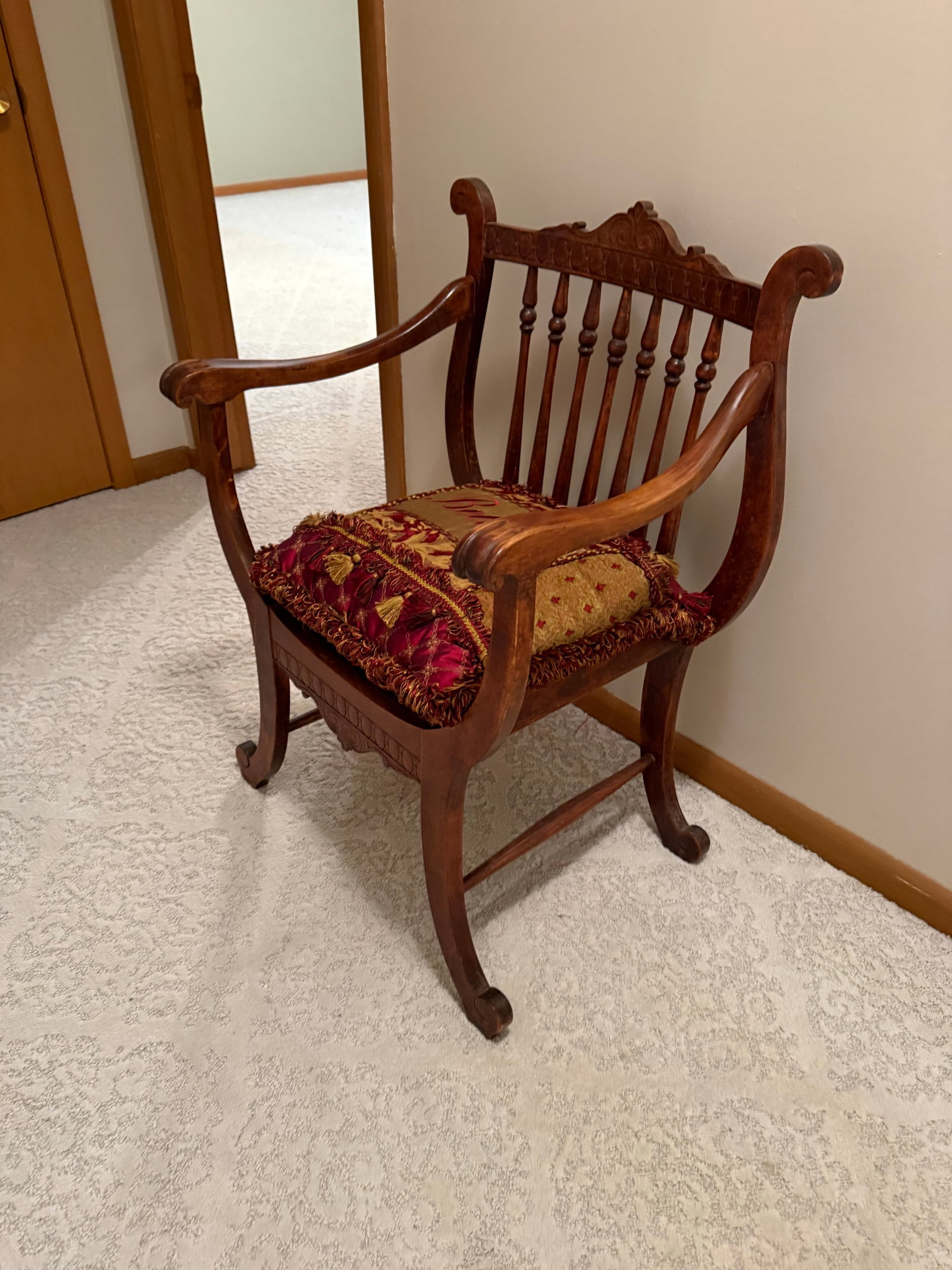 19th Century Regency Klismos-Style Mahogany Armchair - 3