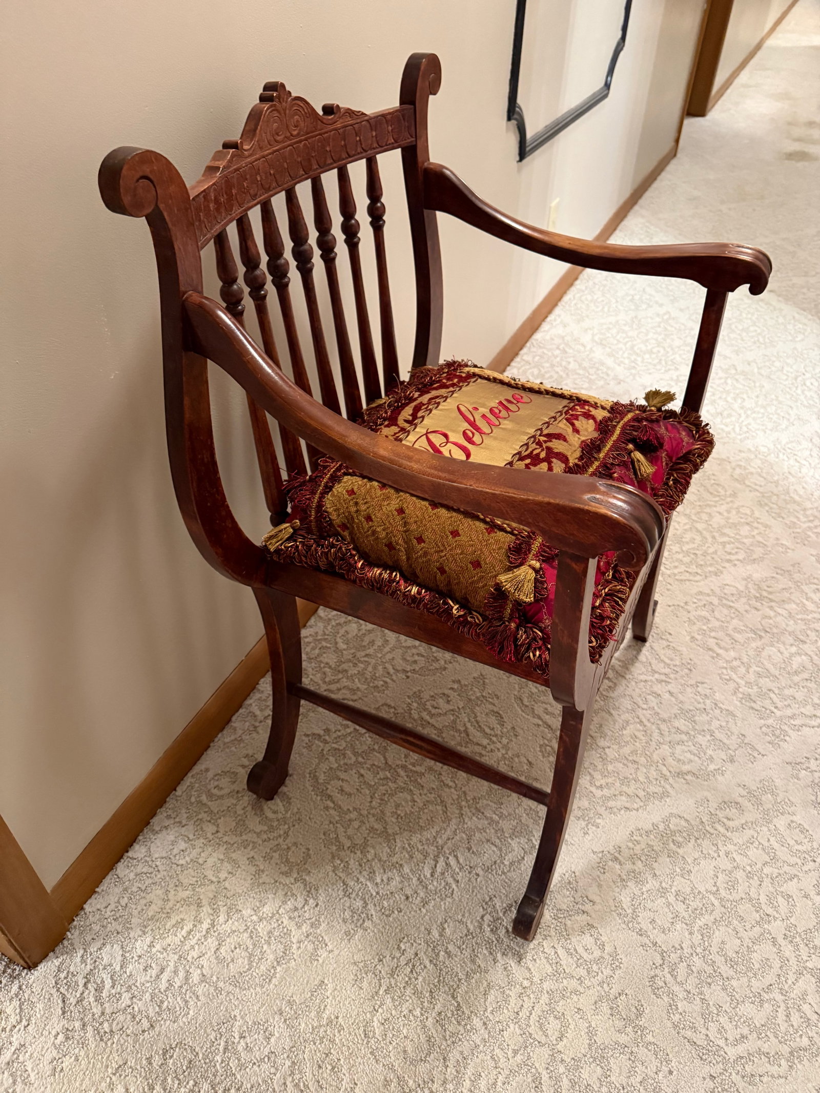19th Century Regency Klismos-Style Mahogany Armchair - 4