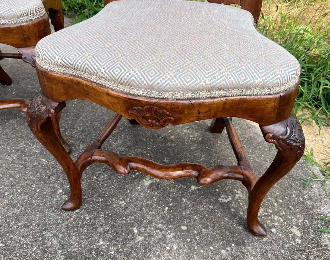 Fine Set of 10 Early 18th Century Italian Dining Chairs - 5