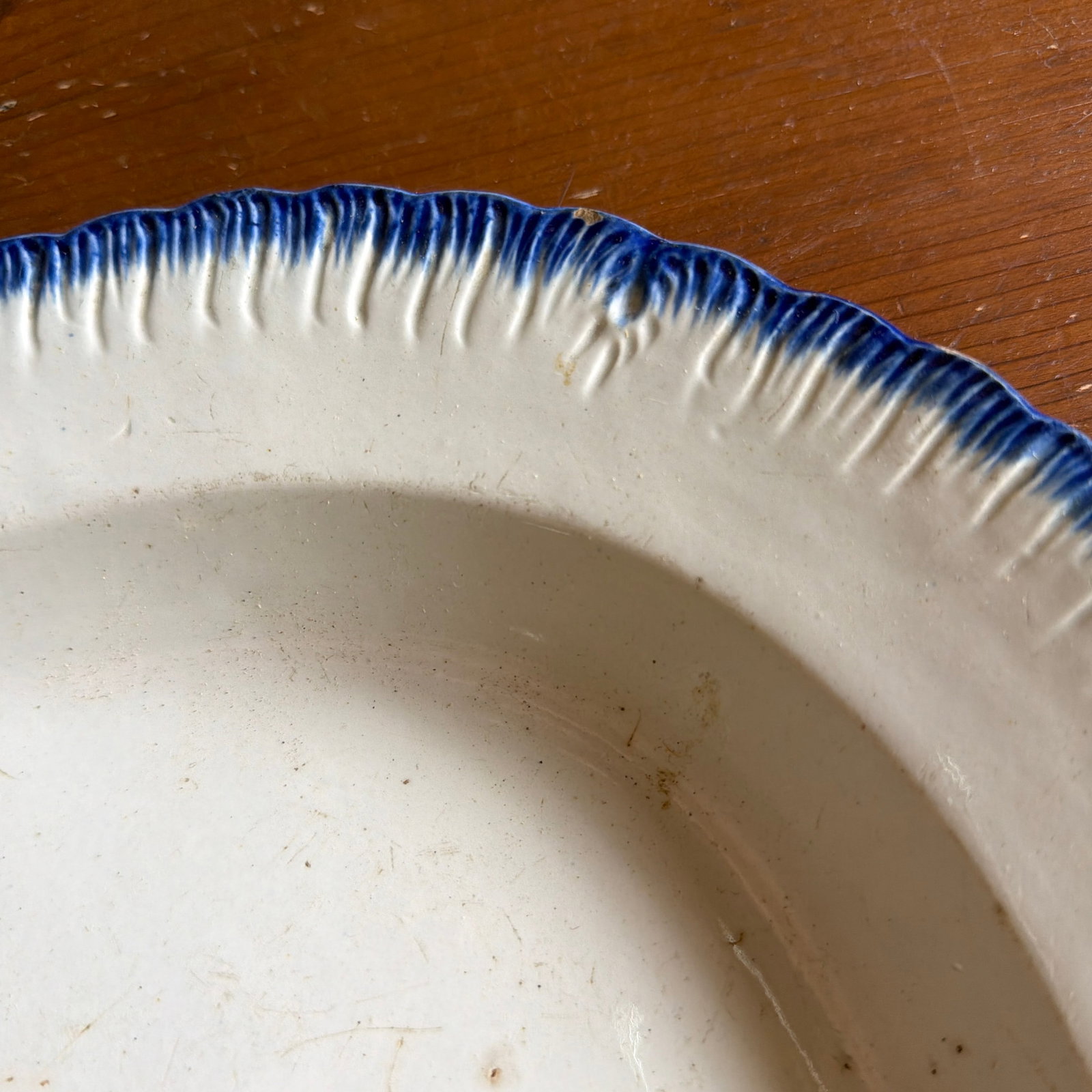 Antique Staffordshire Pearlware Blue Feather Edge Platter, Circa 1820's - 5