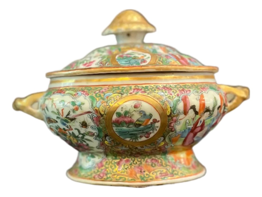 Late 20th Century Rose Medallion Soup Tureen (1 of 3)