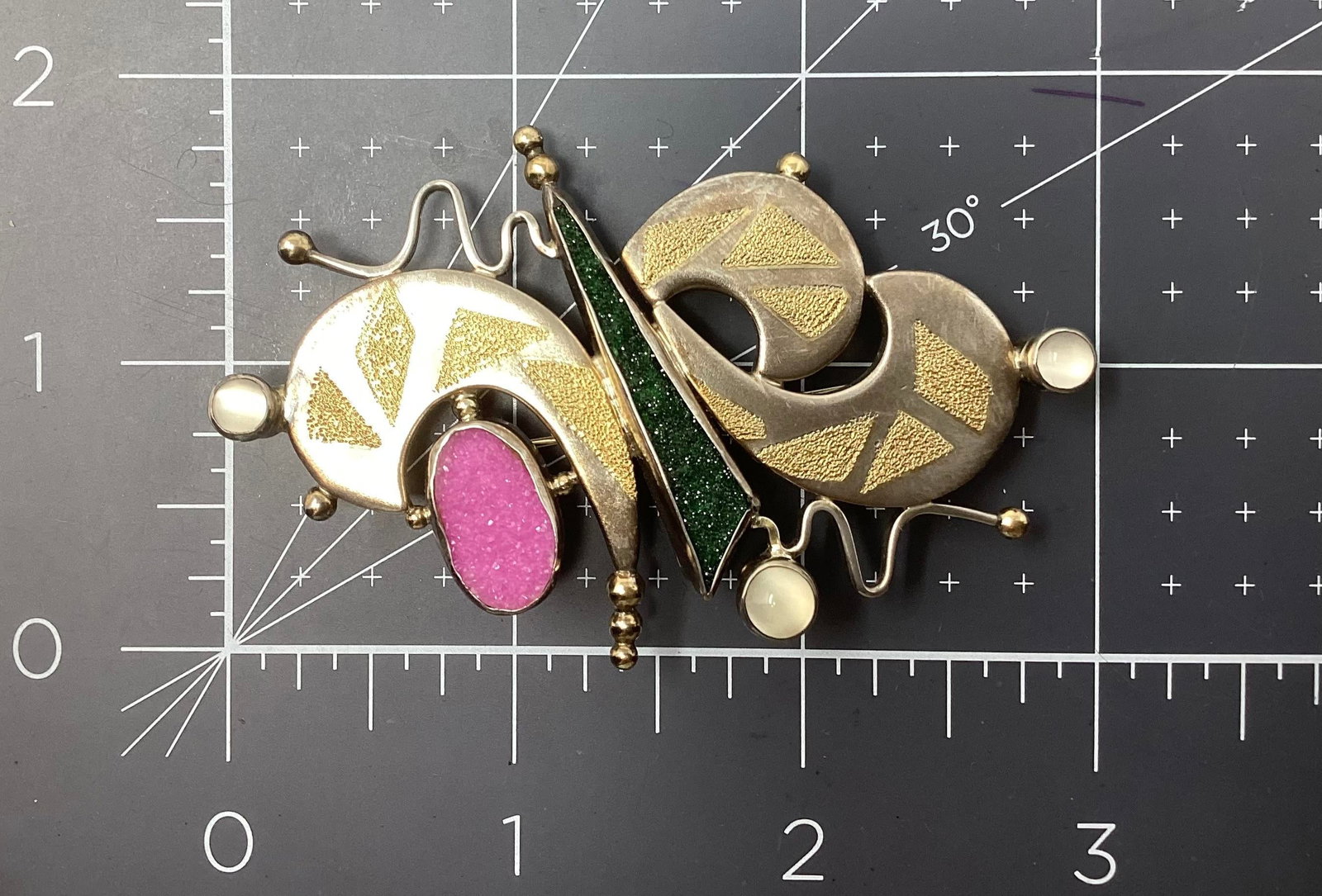 Mid 20th Century Tricia Young Sterling, 18k Gold, Druzy Quartz, and Moonstone Pin/Pendant and Earrin - 5