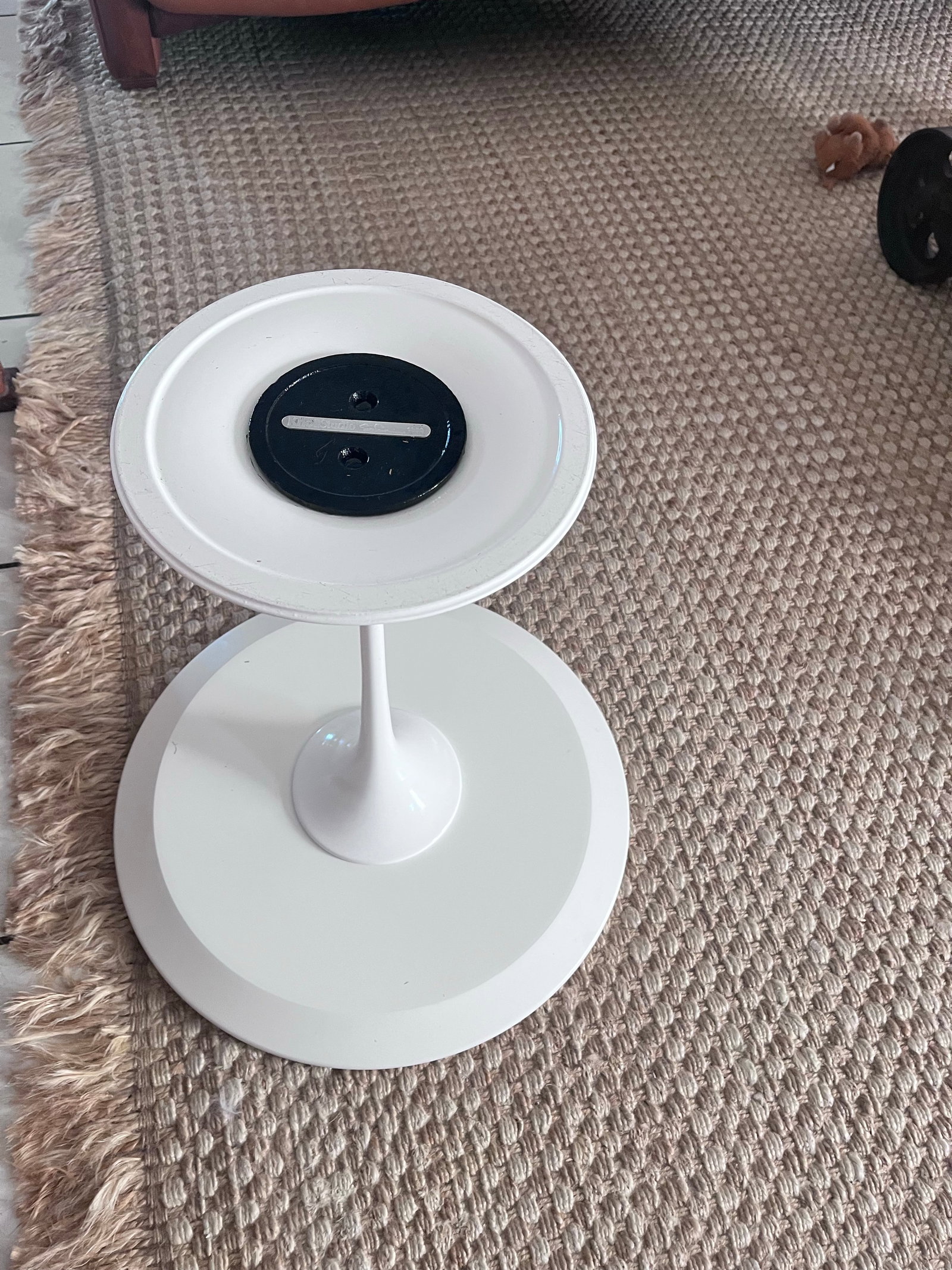 Vintage Knoll Saarinen 20" Round White Tulip Side Table by Eero Saarinen - 8